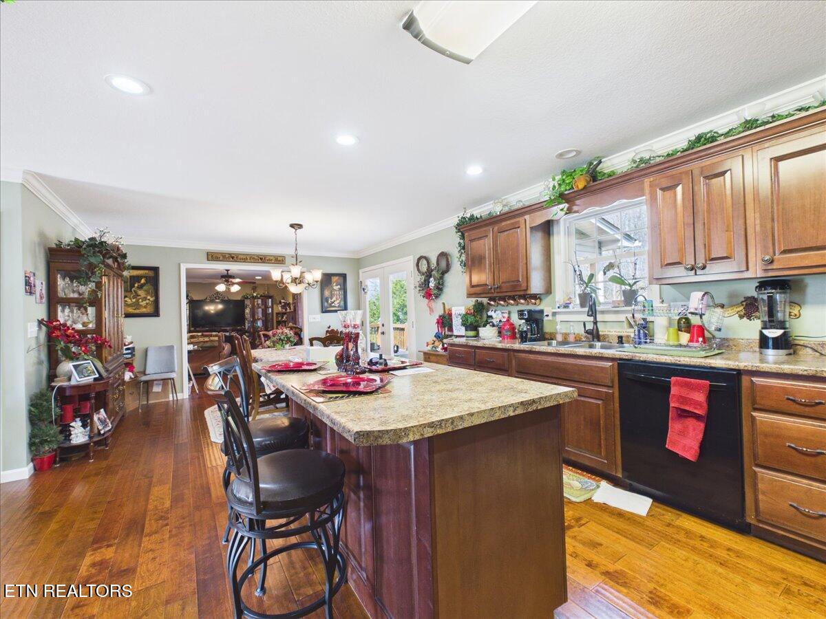 950 S. Coolidge Road Lafollette TN 37766