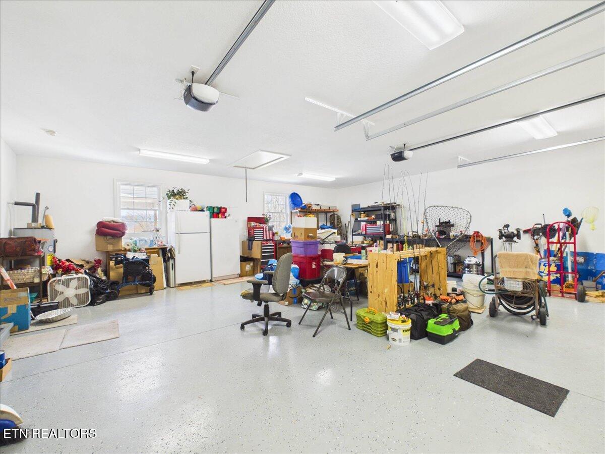 950 S. Coolidge Road Lafollette TN 37766