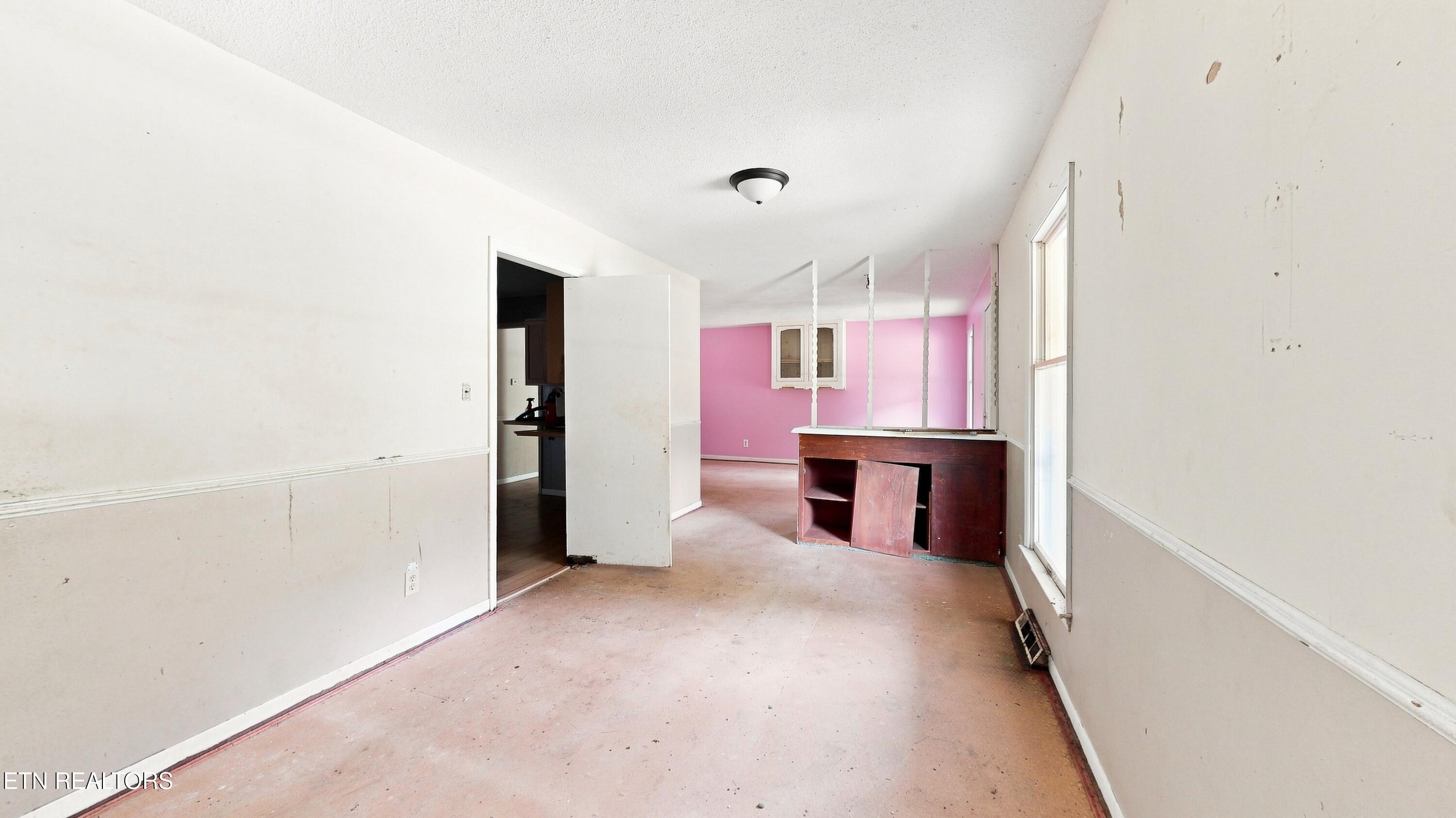 1588 Tn-116 Caryville TN 37714
