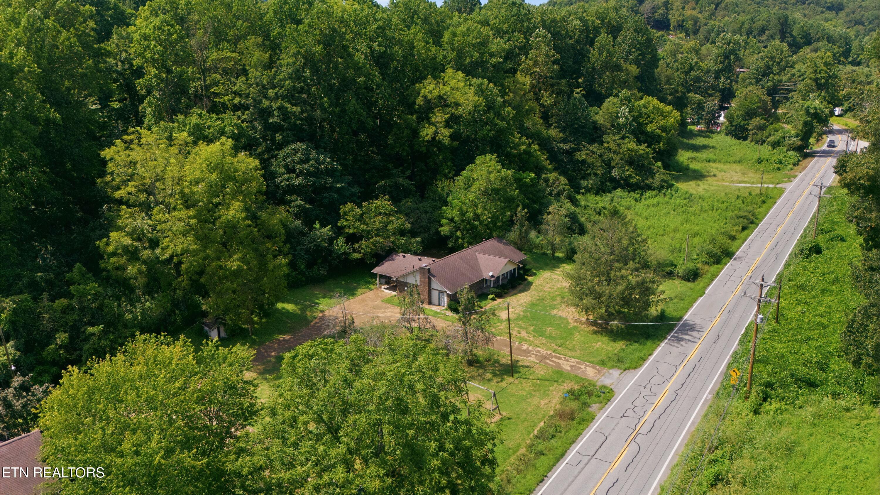 1588 Tn-116 Caryville TN 37714