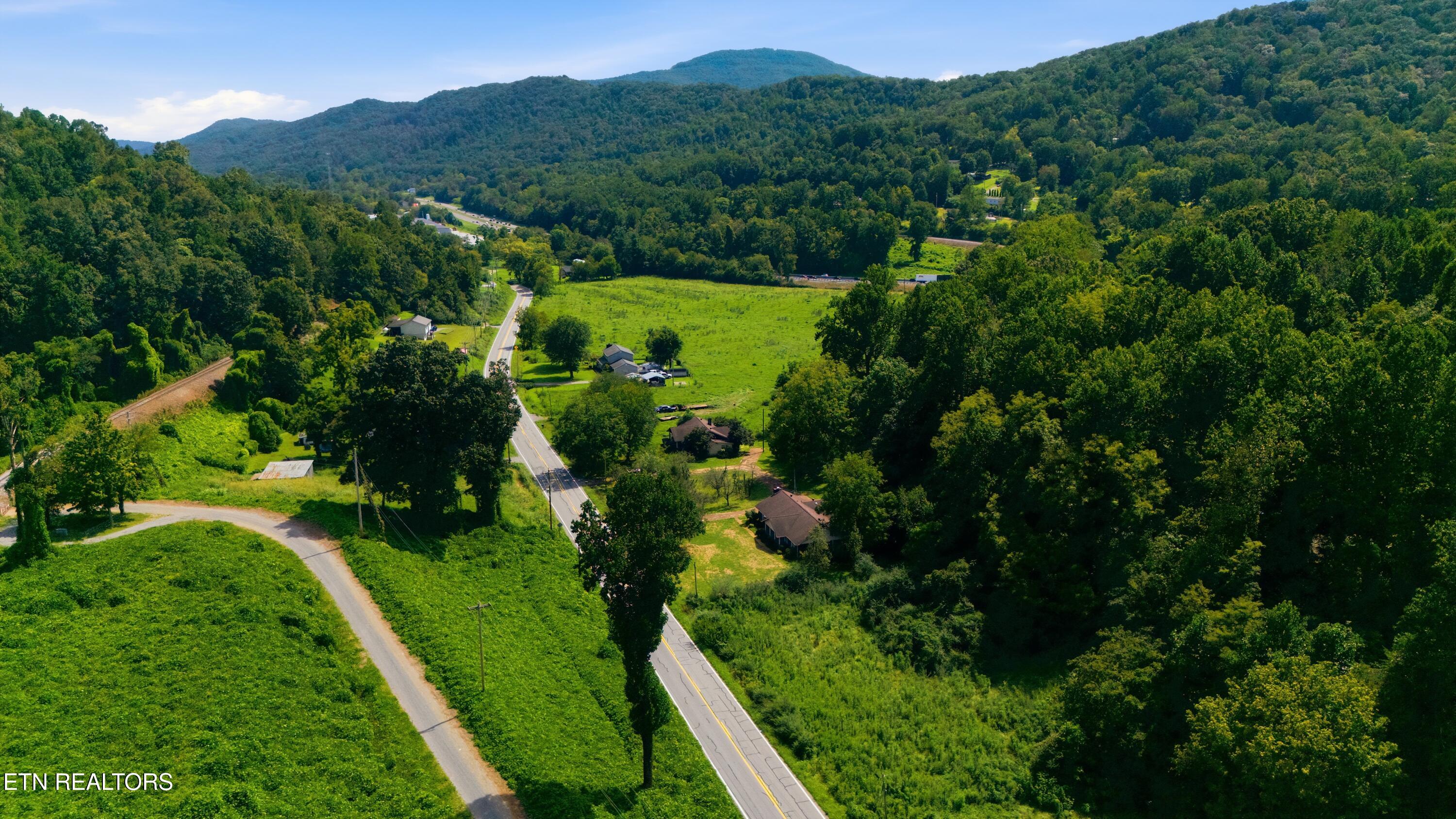 1588 Tn-116 Caryville TN 37714