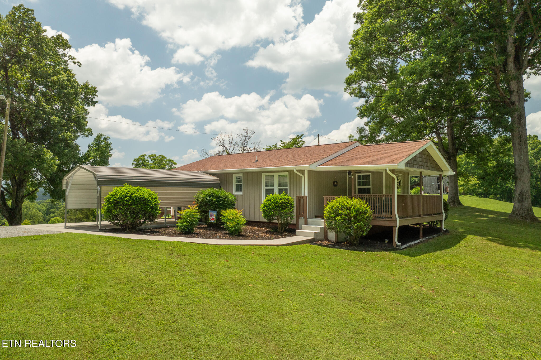 5145 Cedar Church Lane Greenback TN 37742