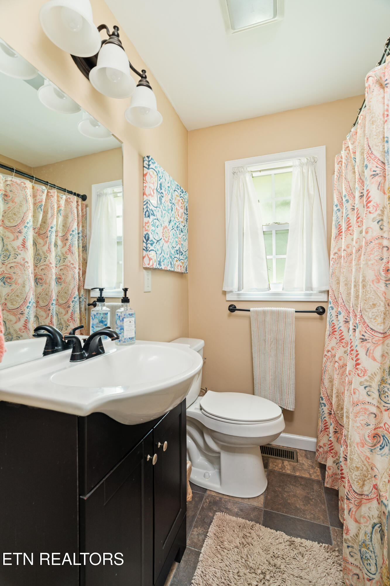 5145 Cedar Church Lane Greenback TN 37742