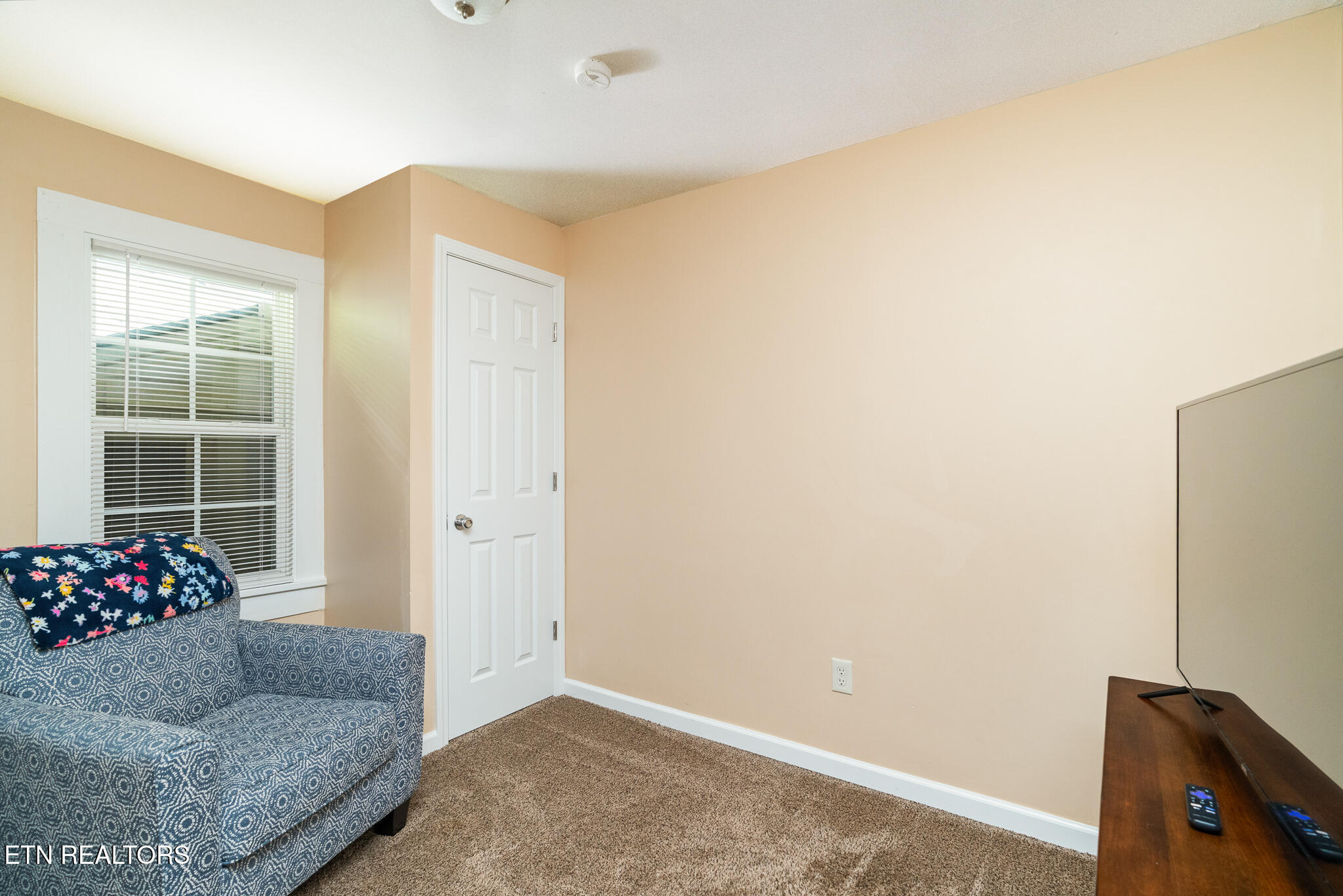 5145 Cedar Church Lane Greenback TN 37742