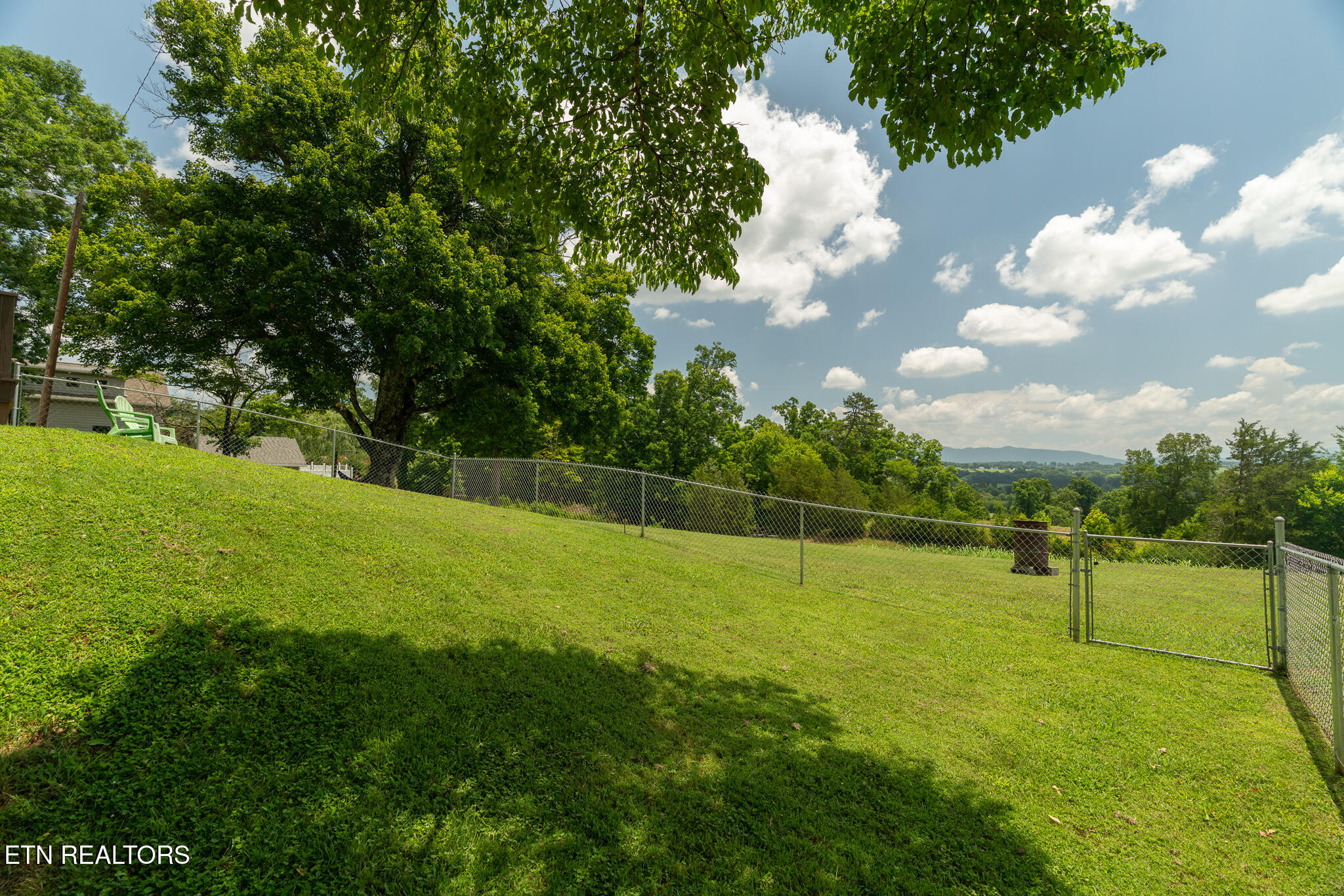 5145 Cedar Church Lane Greenback TN 37742
