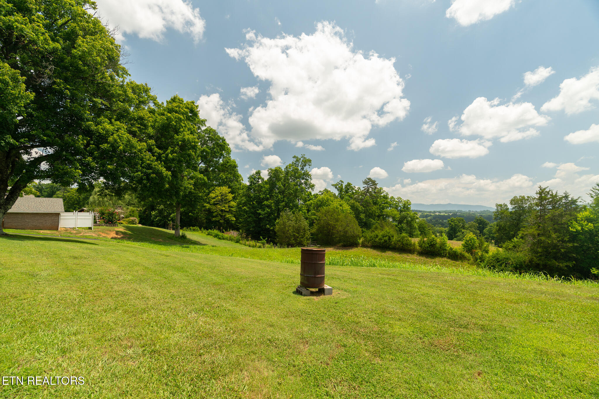 5145 Cedar Church Lane Greenback TN 37742