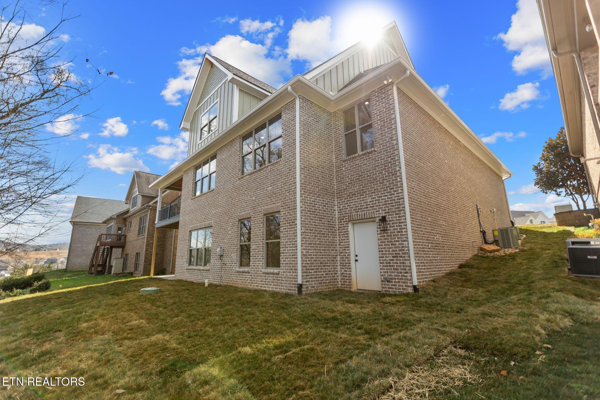 2260 Misty Mountain Circle Knoxville TN 37932