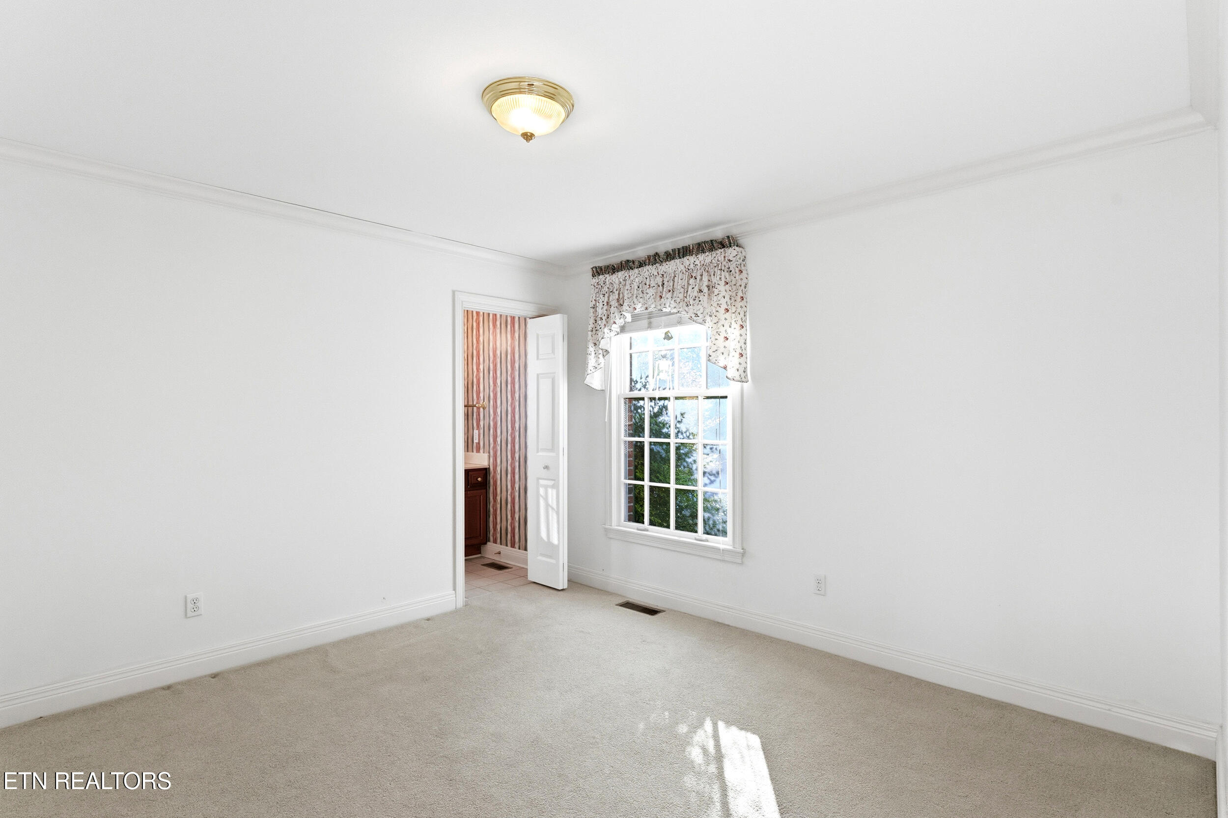 633 Fort Hill Street Loudon TN 37774