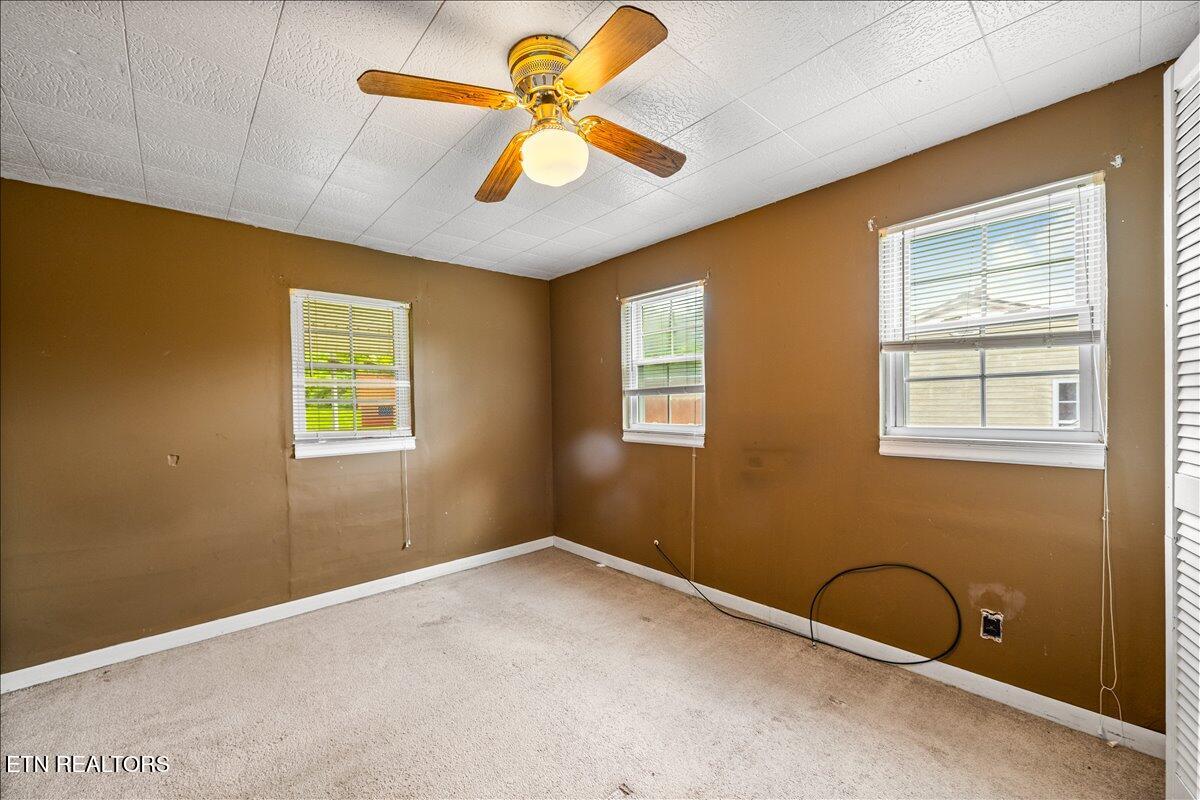 503 S Indiana Avenue Lafollette TN 37766