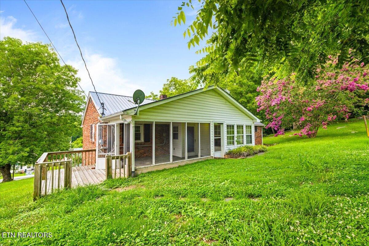 503 S Indiana Avenue Lafollette TN 37766