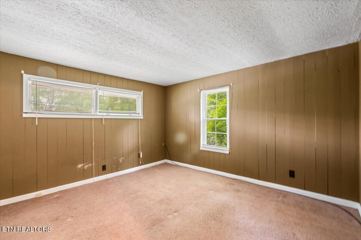 503 S Indiana Avenue Lafollette TN 37766