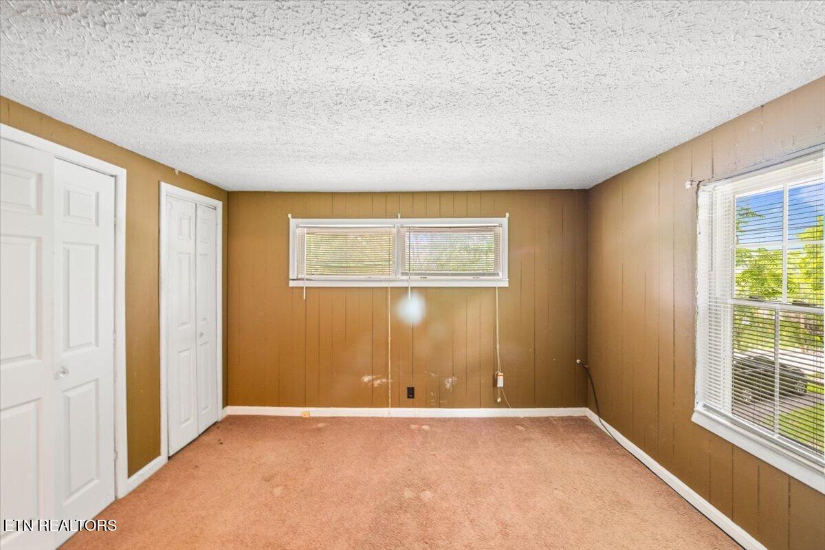 503 S Indiana Avenue Lafollette TN 37766