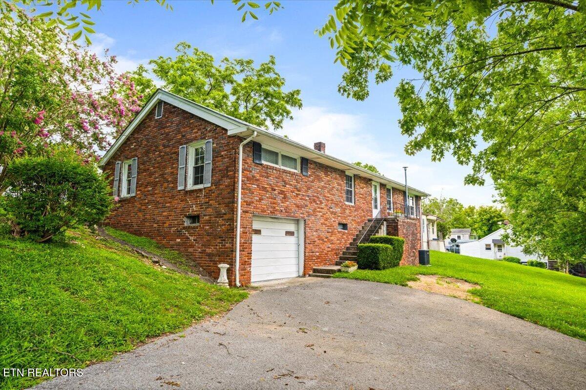 503 S Indiana Avenue Lafollette TN 37766
