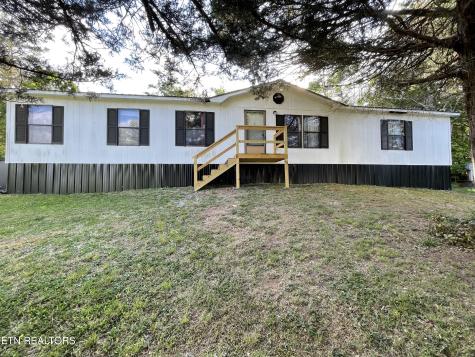 110 3RD Street Corryton TN 37721