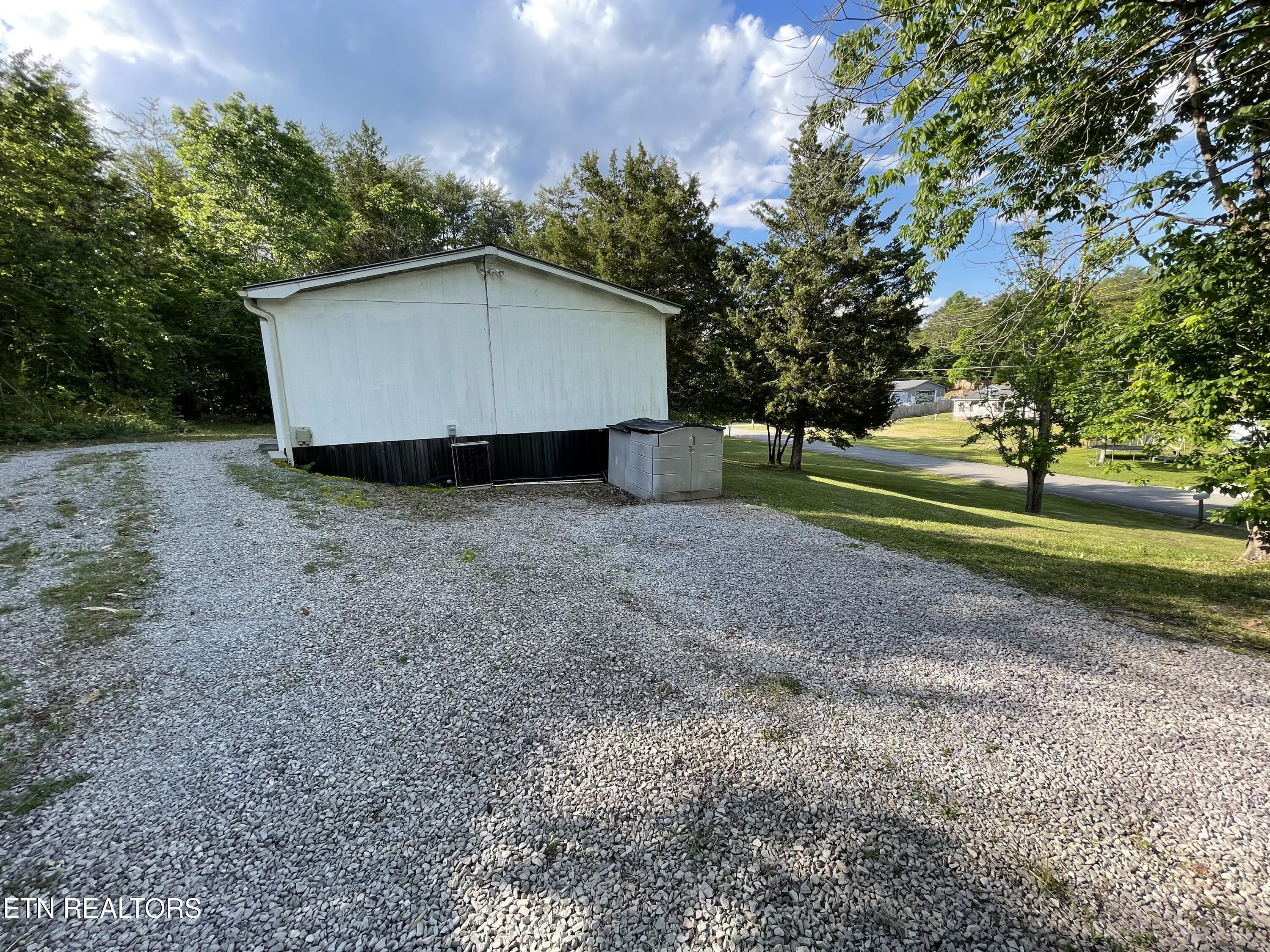 110 3rd Street Corryton TN 37721