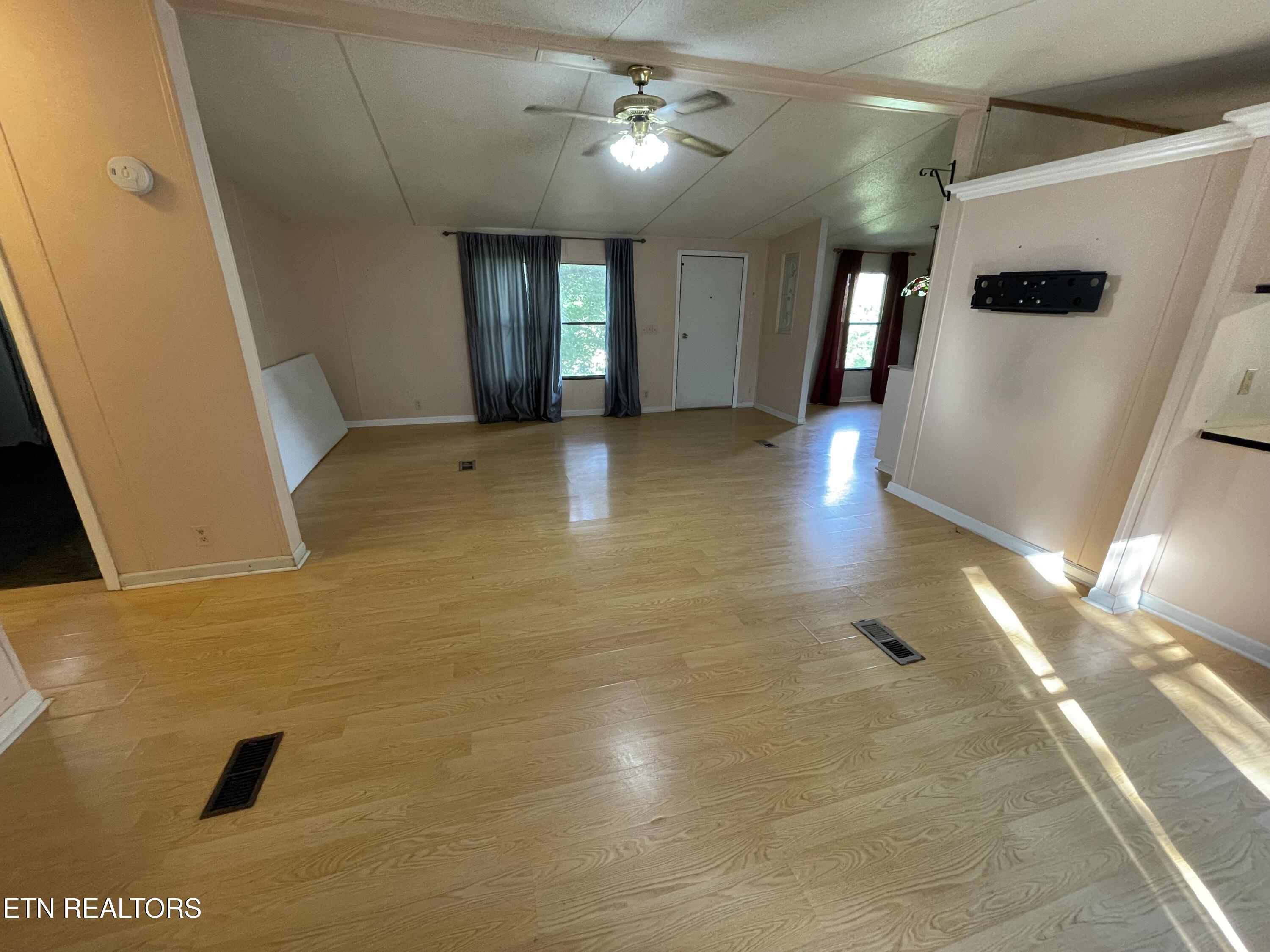 110 3rd Street Corryton TN 37721