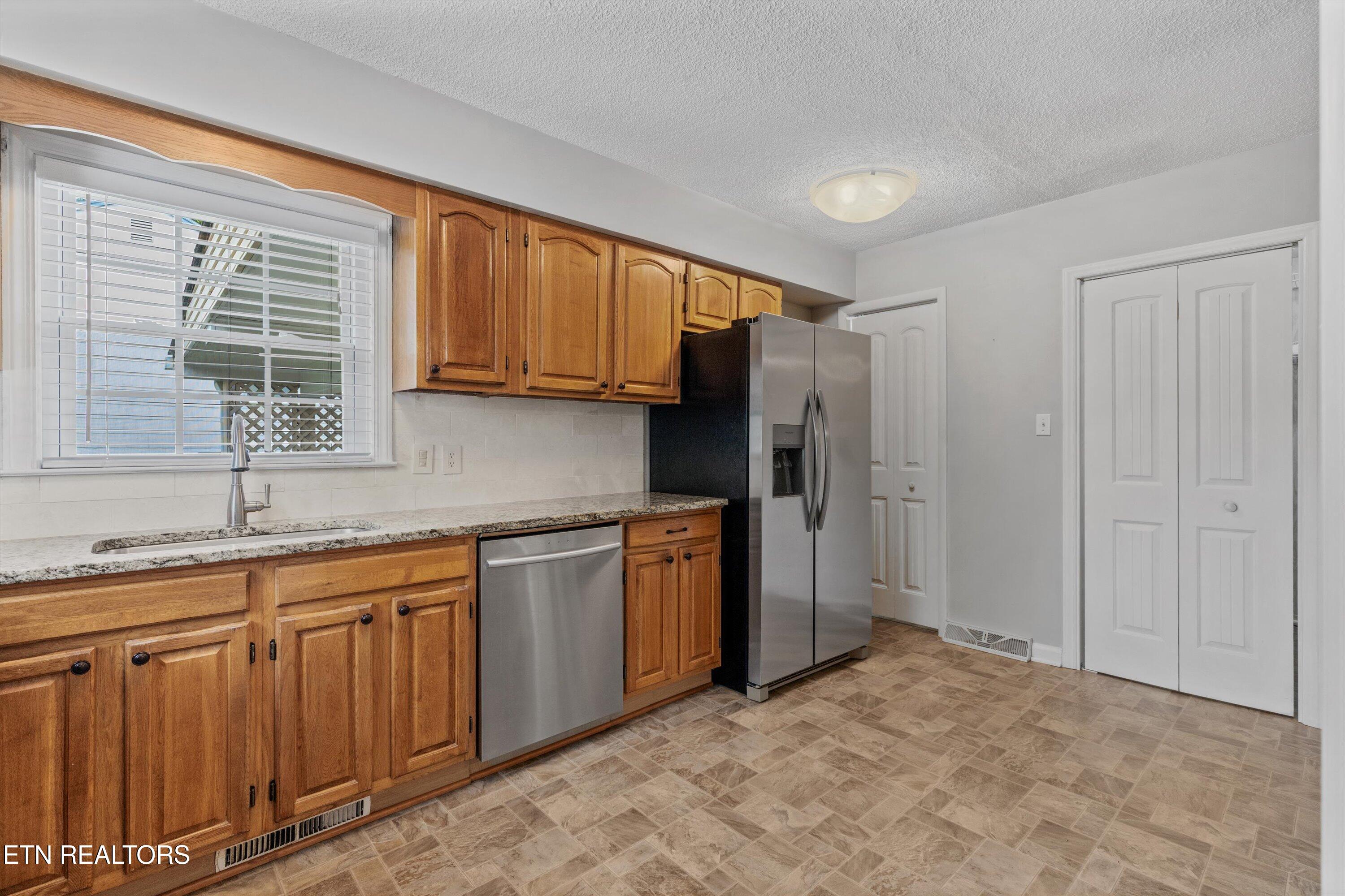 5702 Dogwood Road Knoxville TN 37918