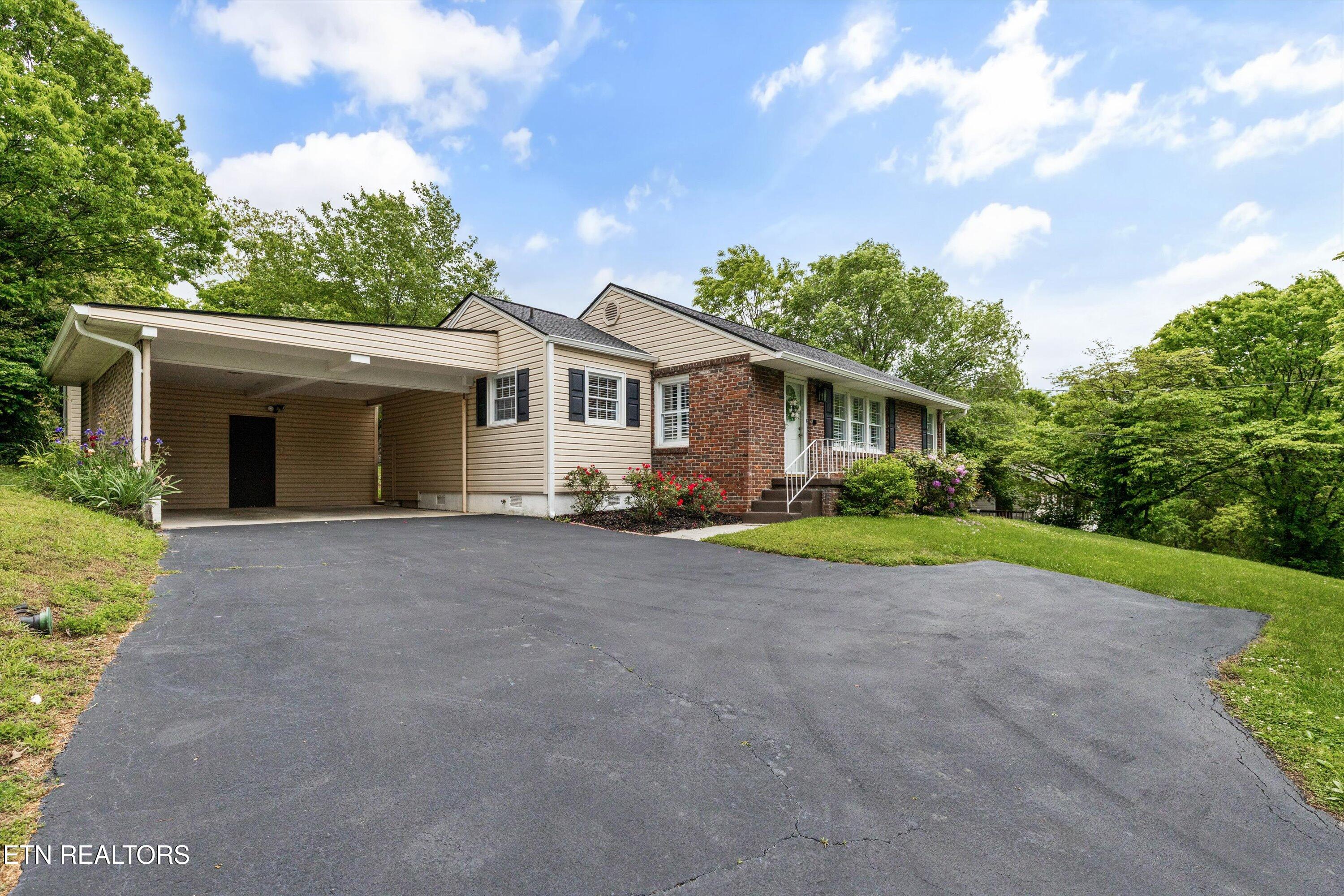 5702 Dogwood Road Knoxville TN 37918