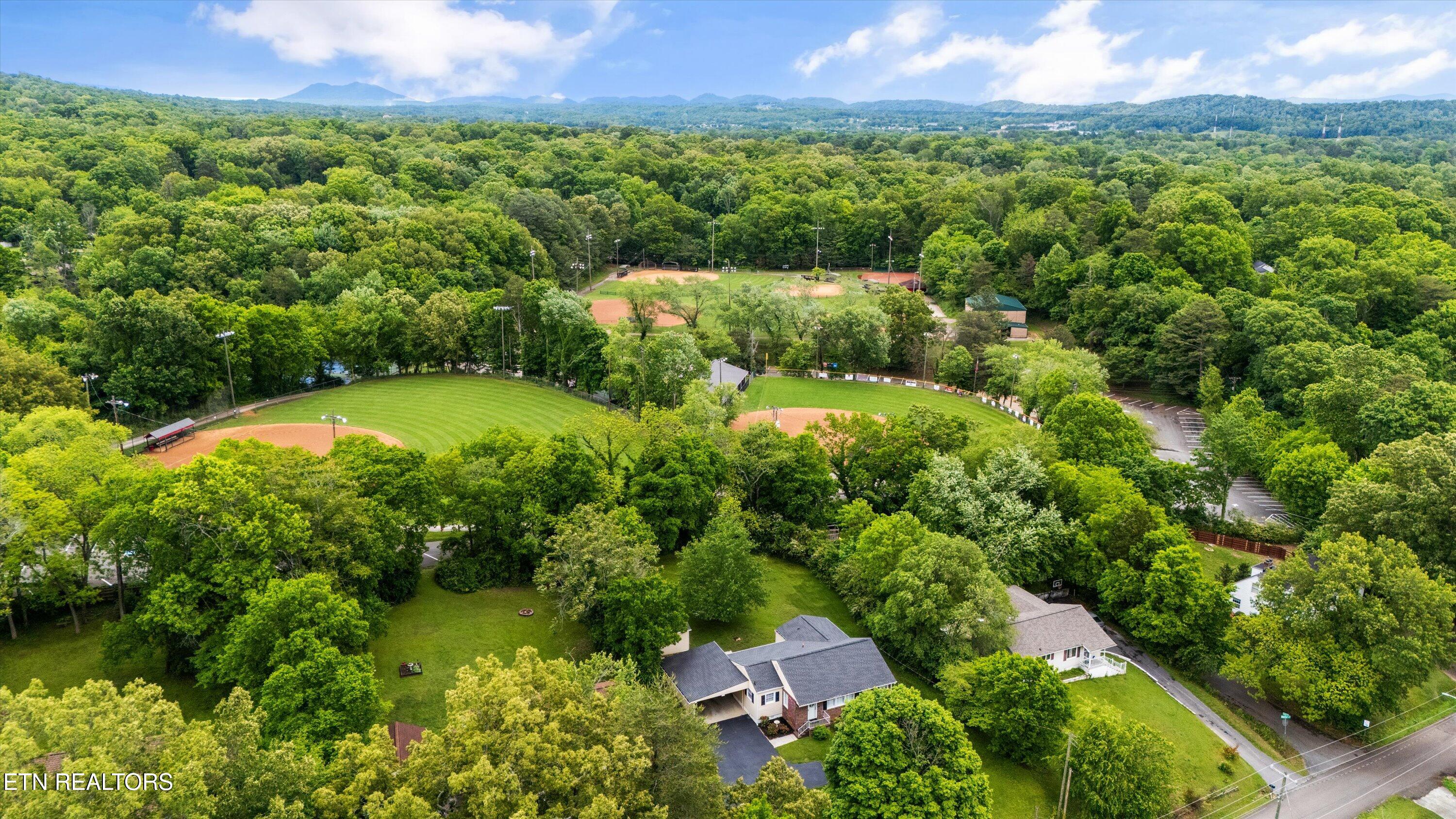 5702 Dogwood Road Knoxville TN 37918