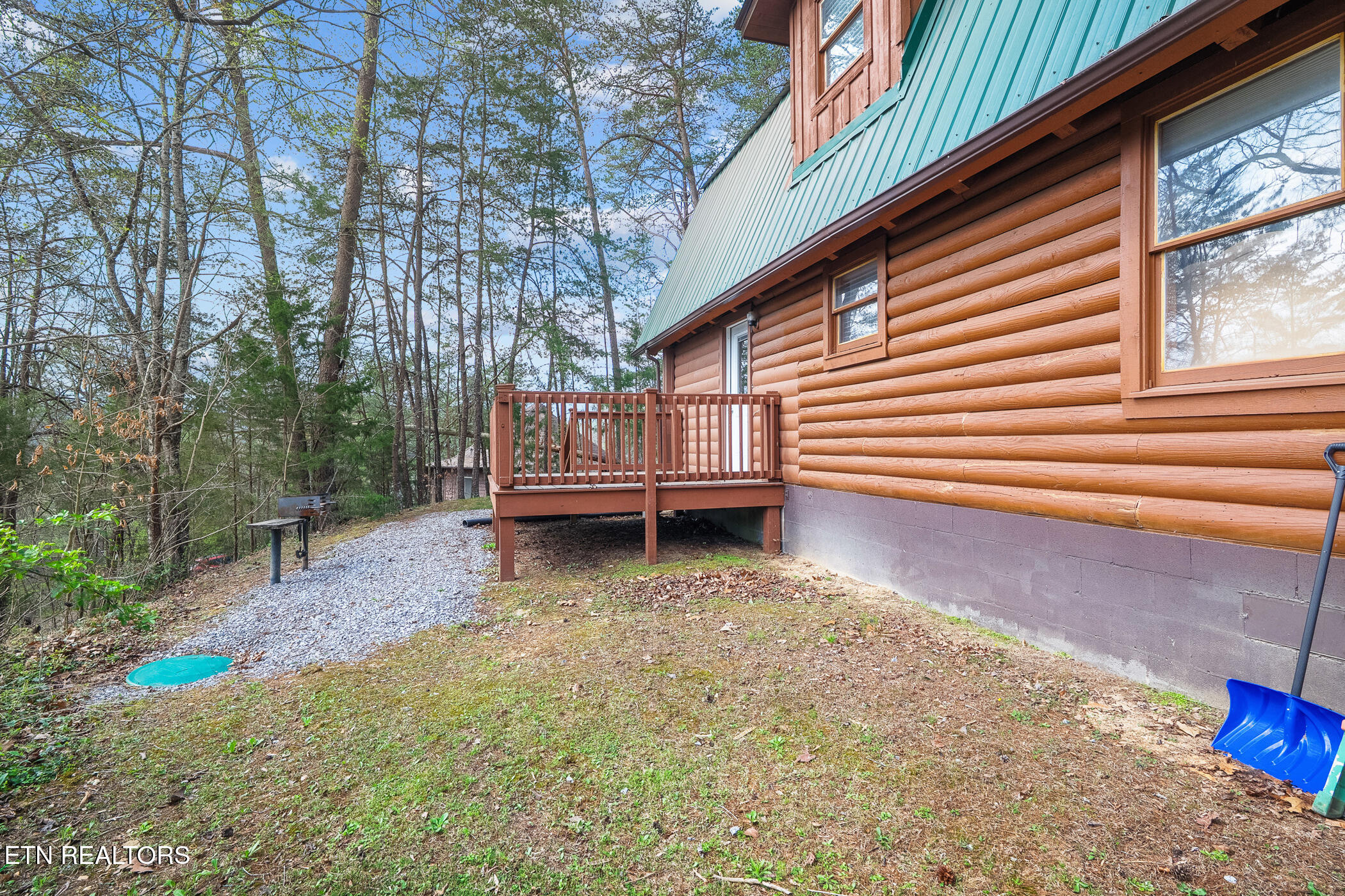 1736 Walker Trail Sevierville TN 37876