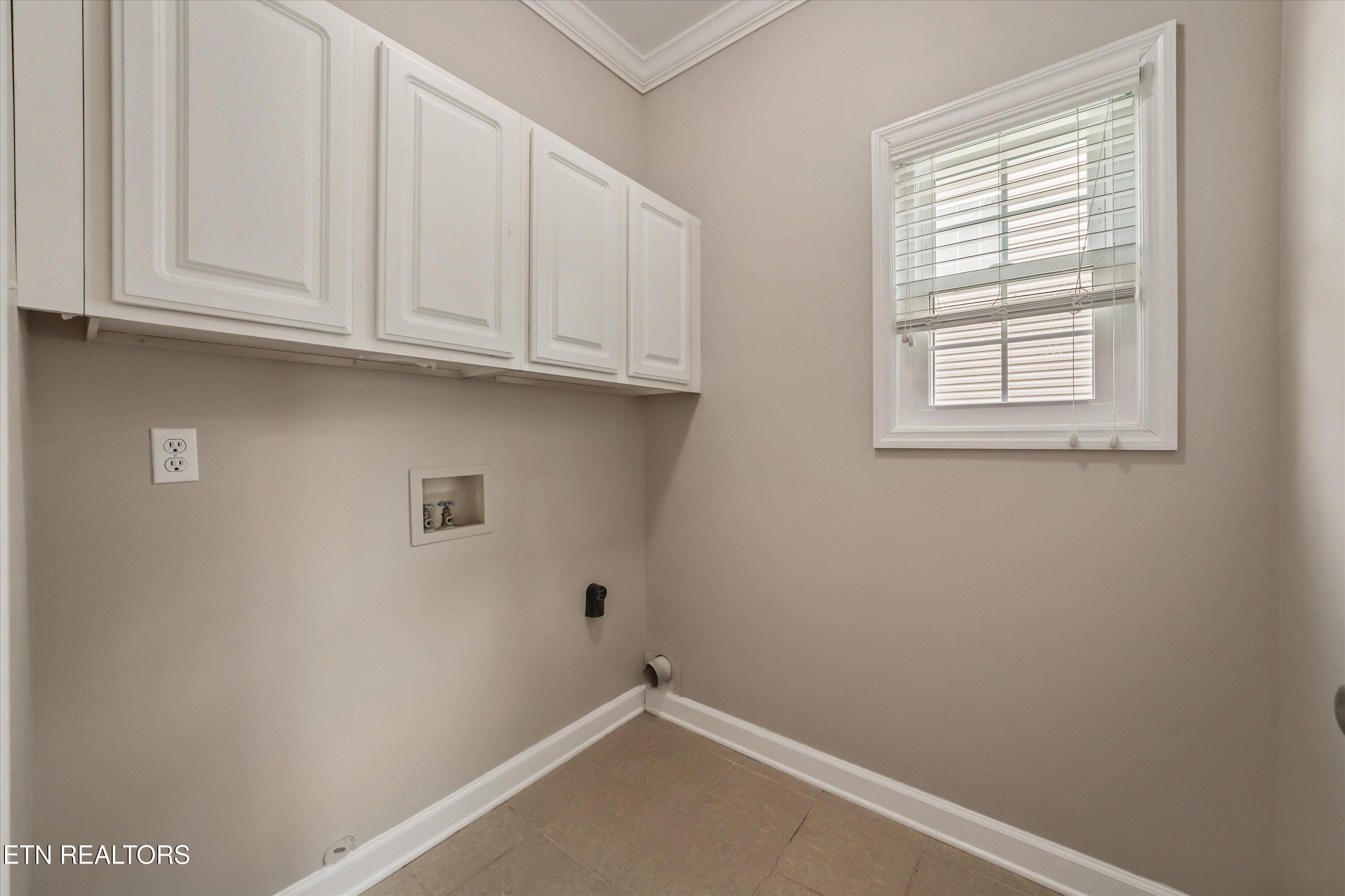1620 Spring Oak Lane Lenoir City TN 37772