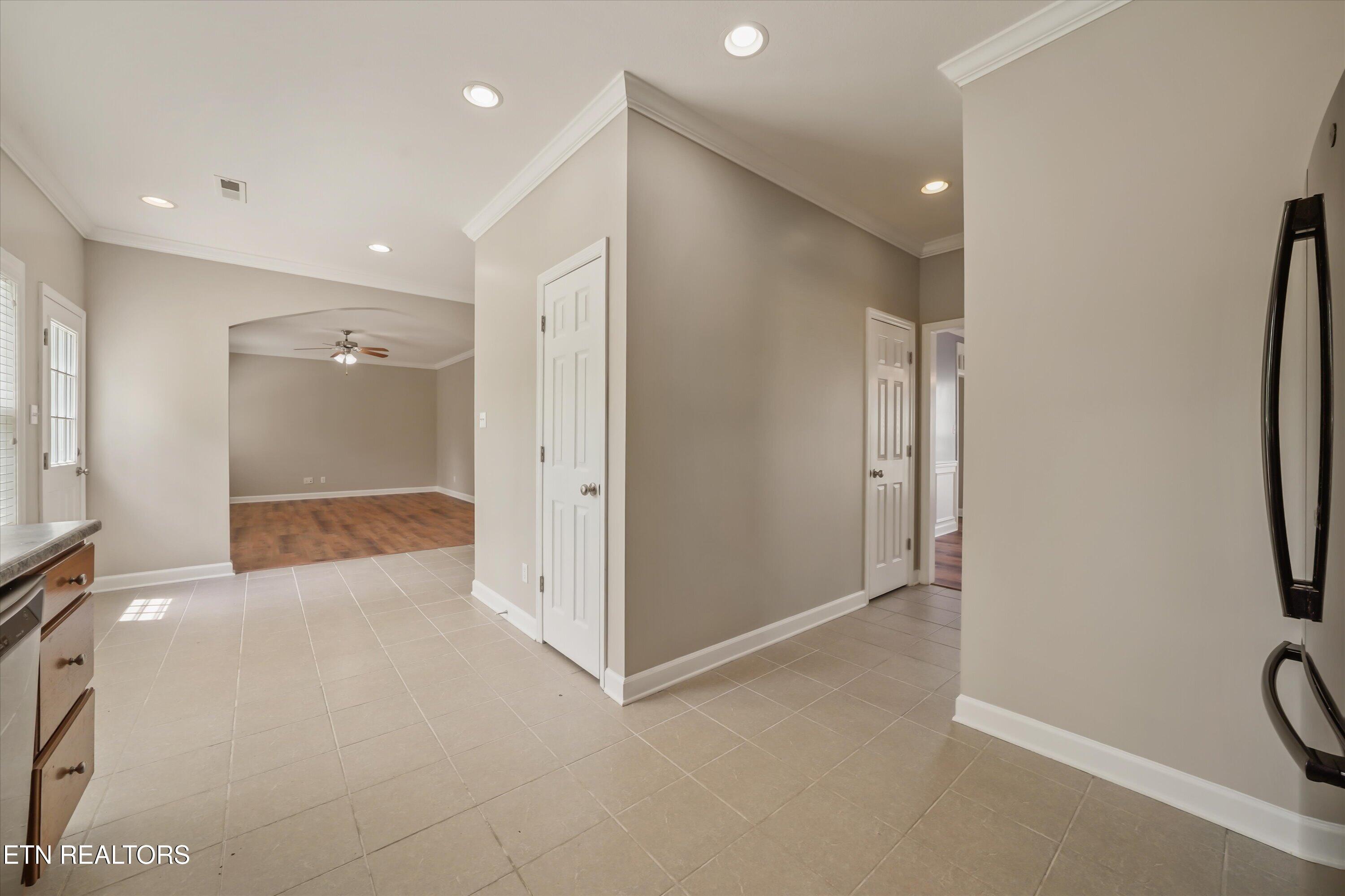 1620 Spring Oak Lane Lenoir City TN 37772