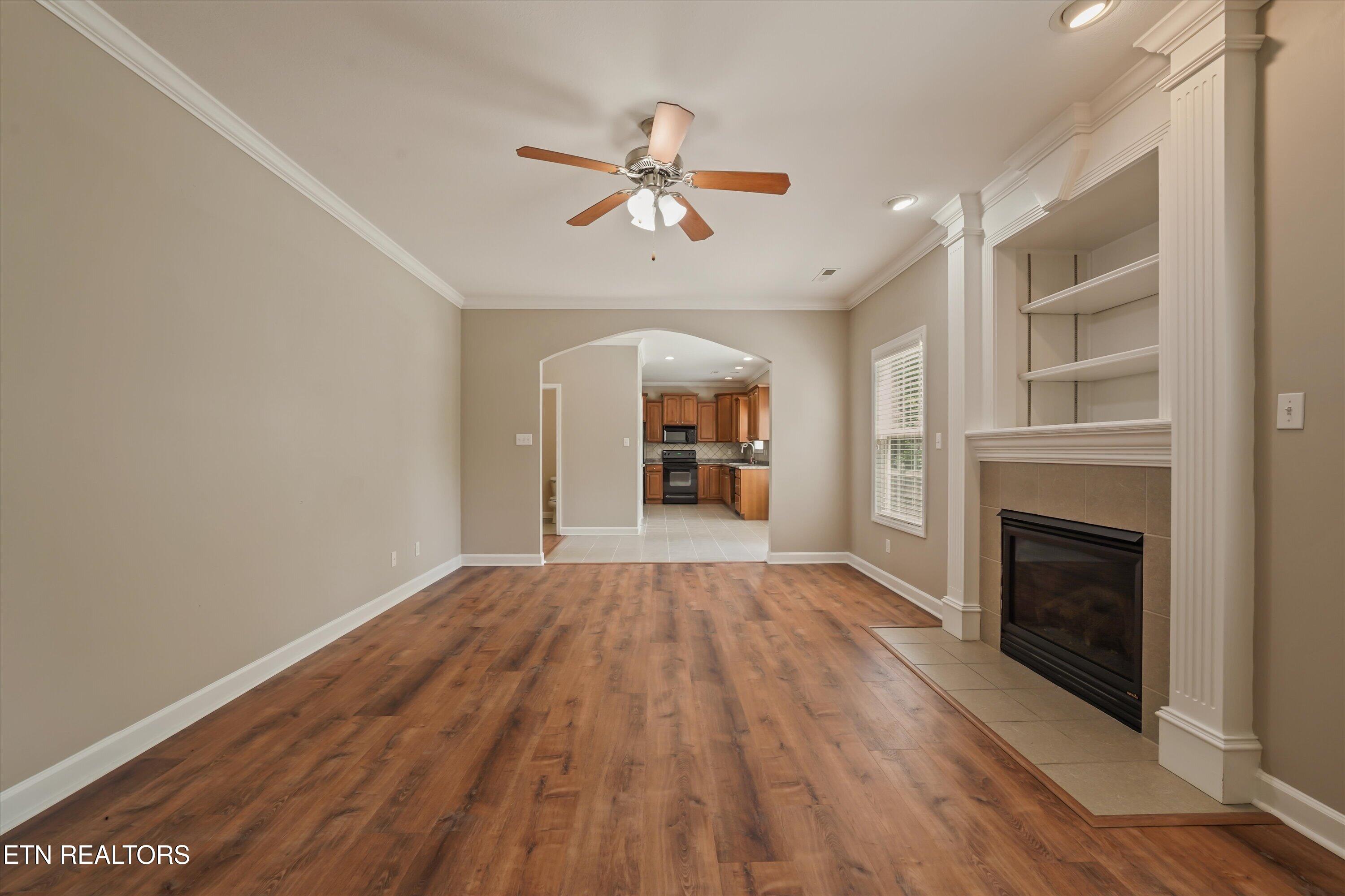 1620 Spring Oak Lane Lenoir City TN 37772