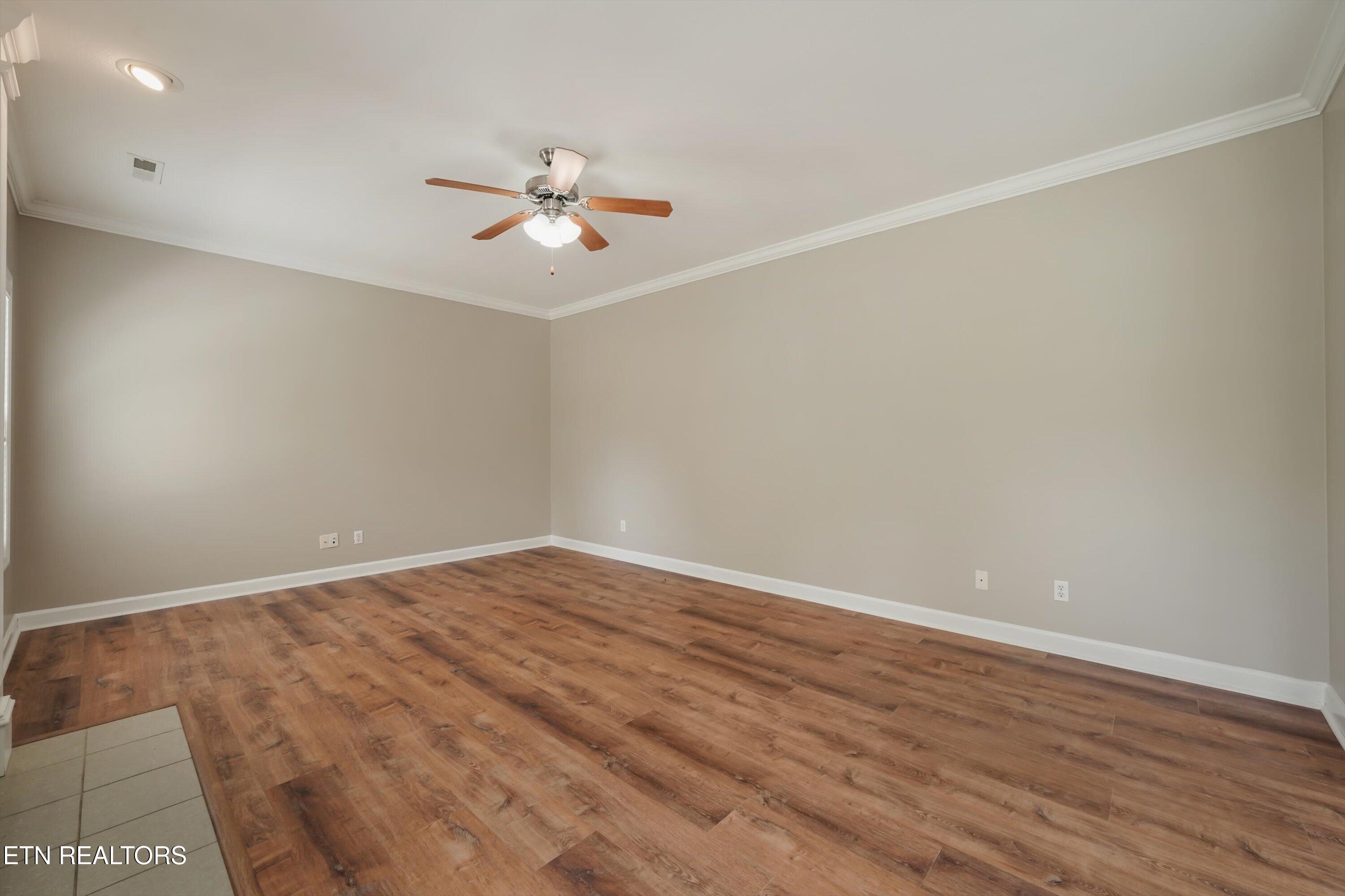 1620 Spring Oak Lane Lenoir City TN 37772