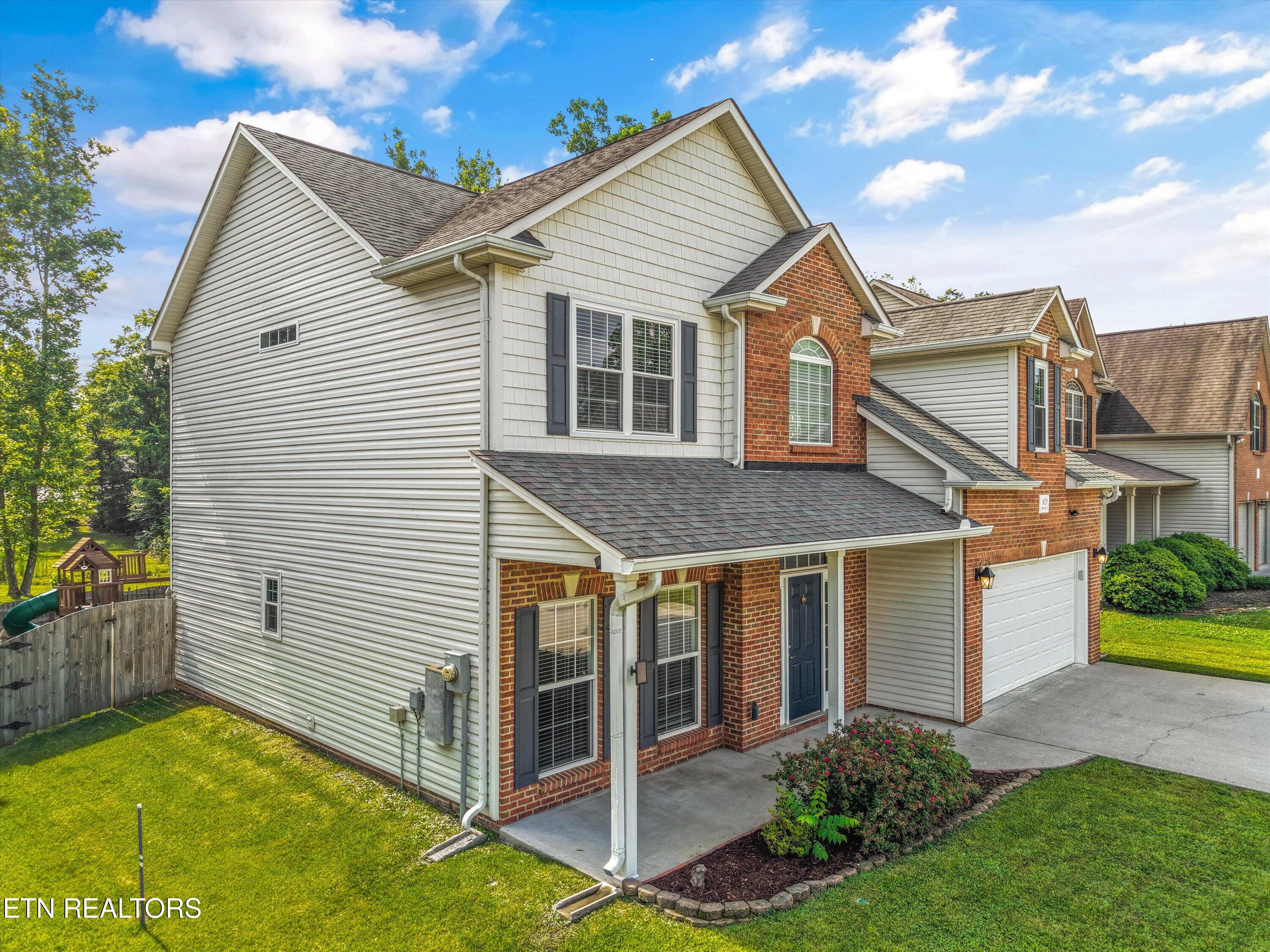 1620 Spring Oak Lane Lenoir City TN 37772