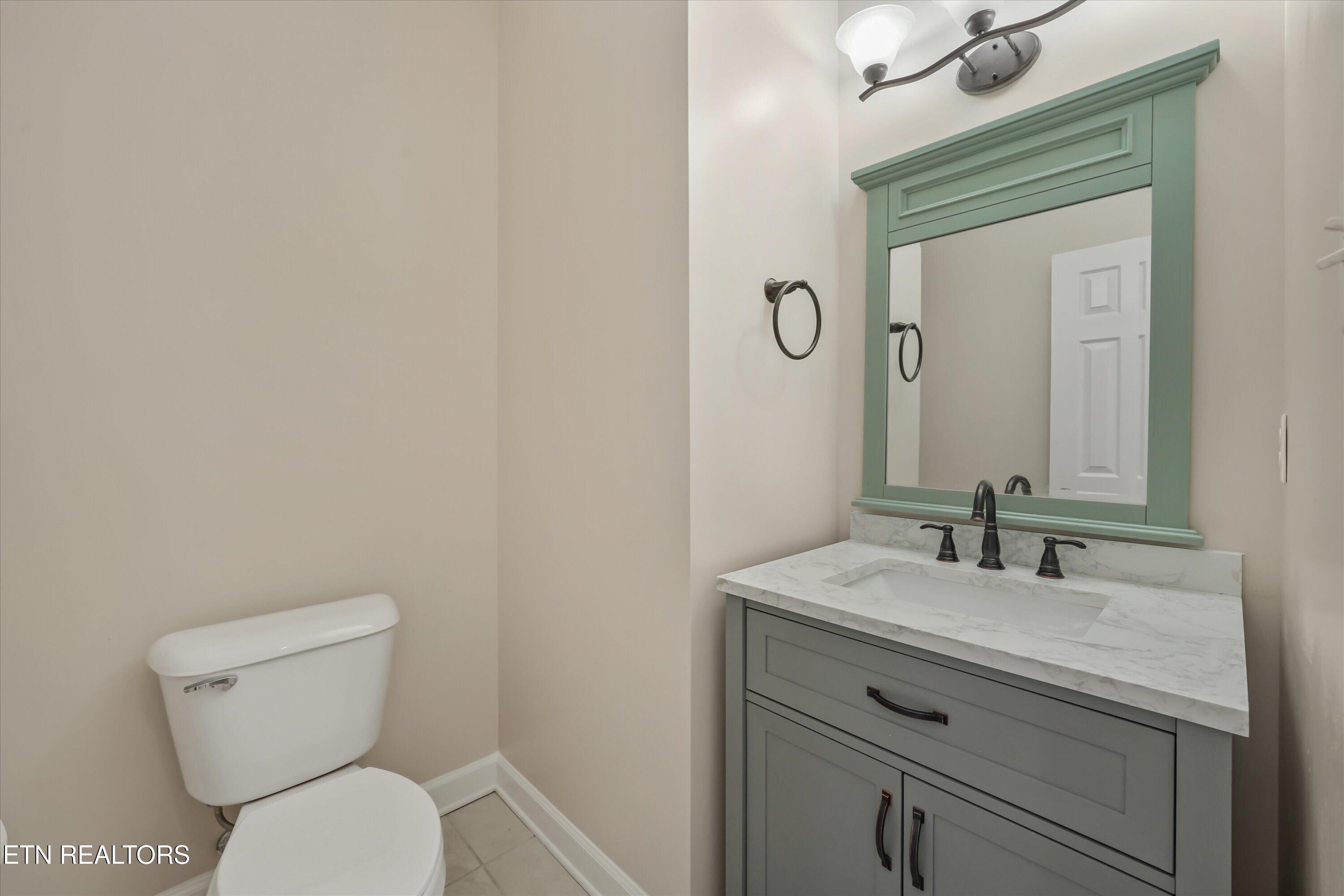 1620 Spring Oak Lane Lenoir City TN 37772