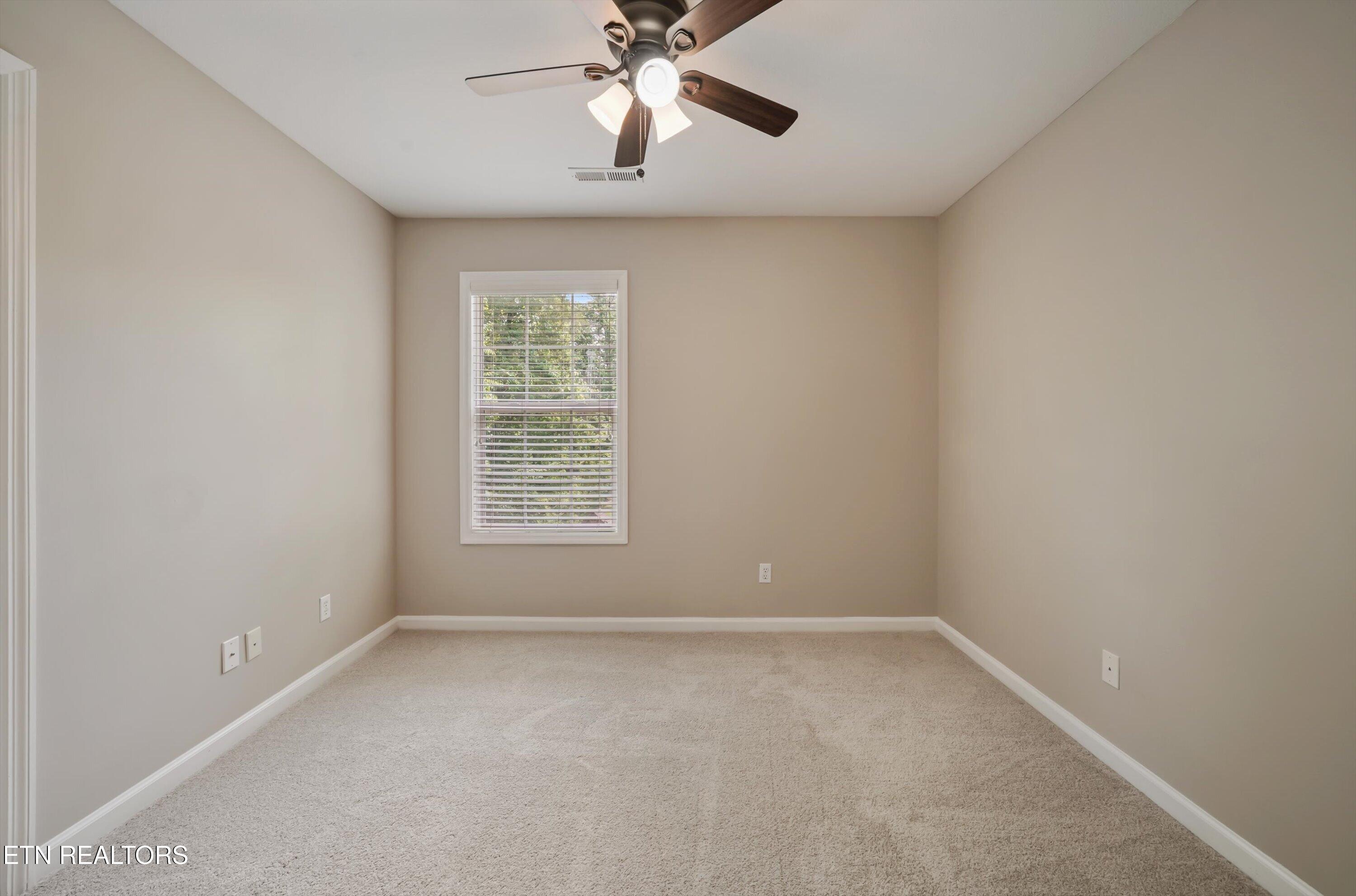 1620 Spring Oak Lane Lenoir City TN 37772