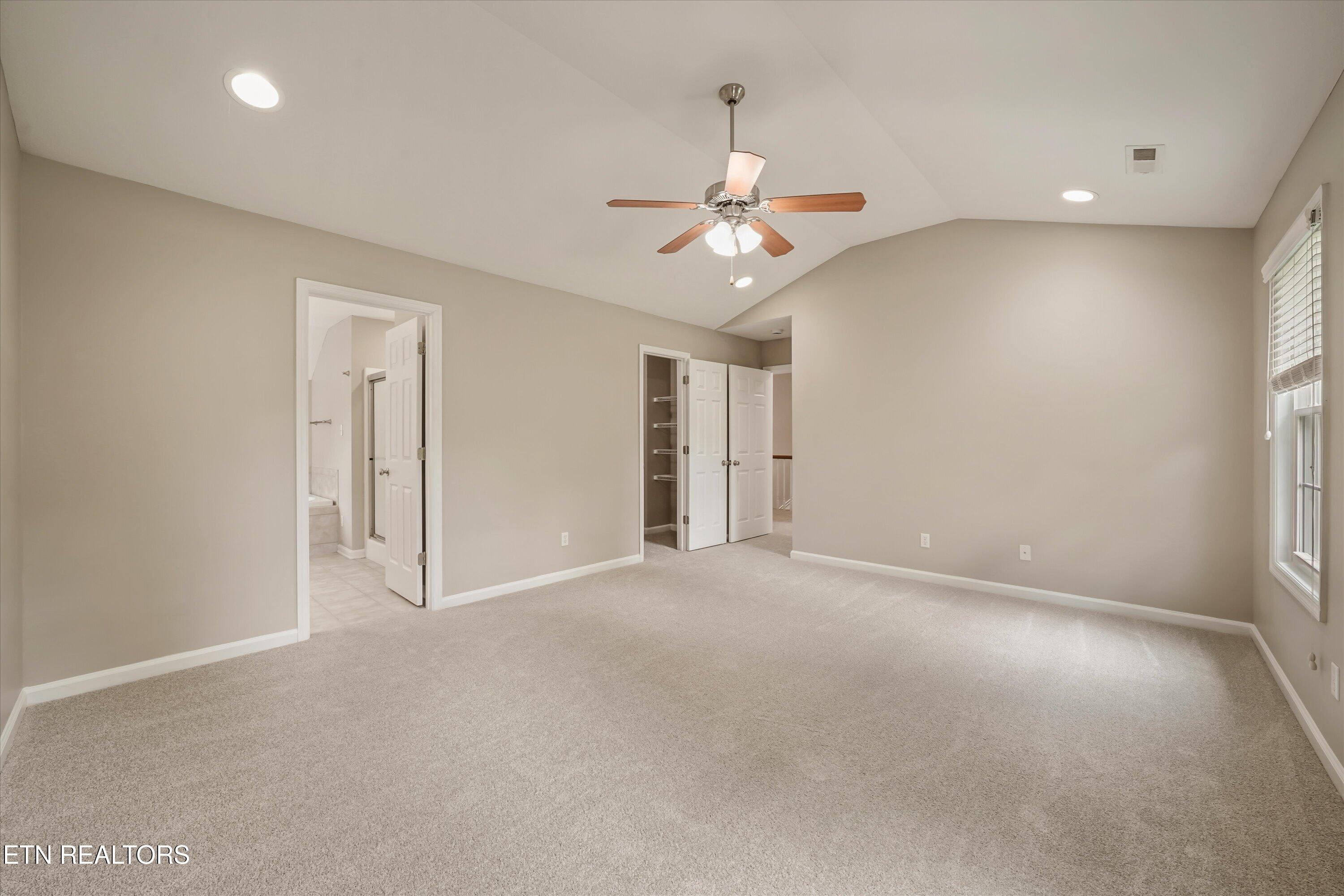 1620 Spring Oak Lane Lenoir City TN 37772