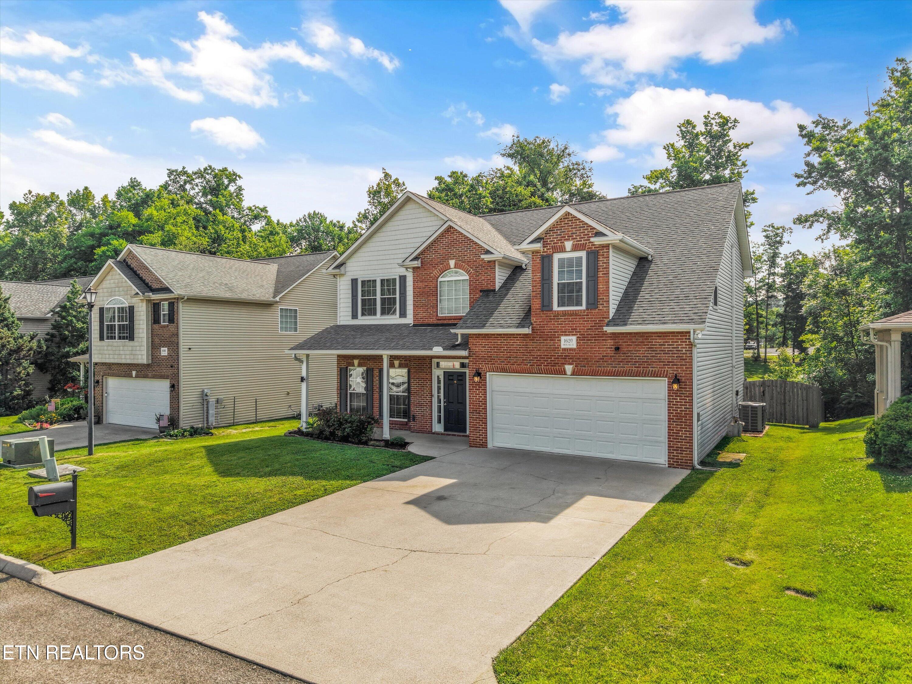 1620 Spring Oak Lane Lenoir City TN 37772