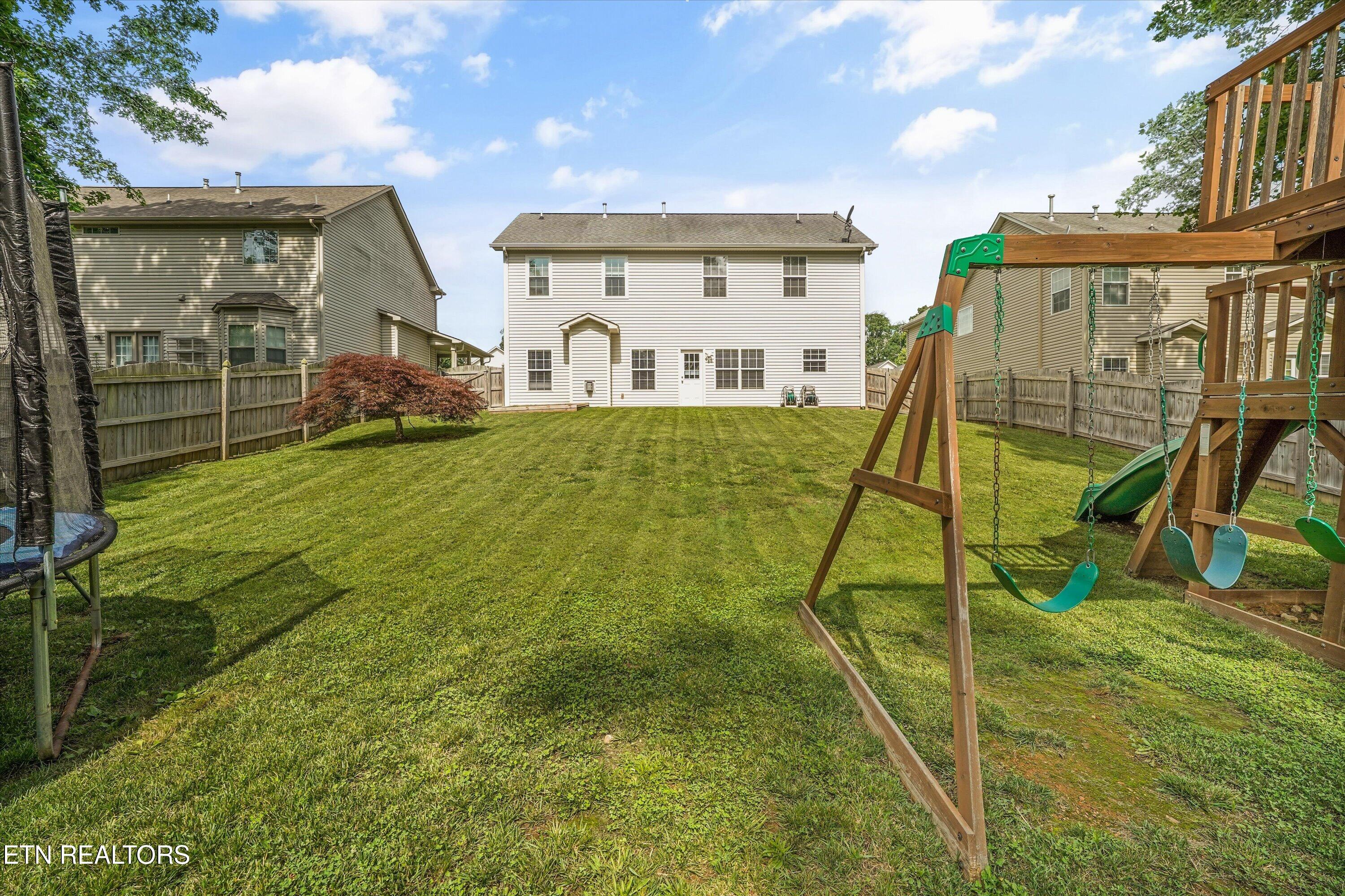 1620 Spring Oak Lane Lenoir City TN 37772
