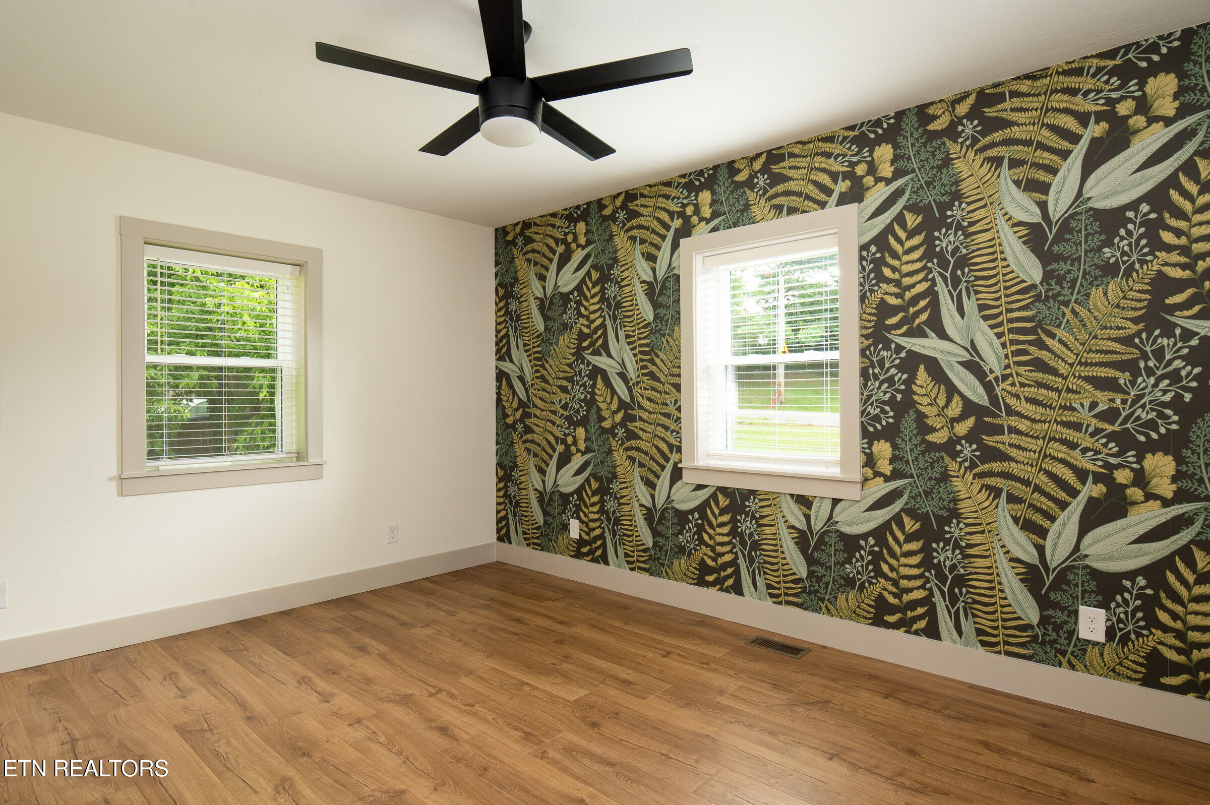 1009 Mabry Hood Road Knoxville TN 37932