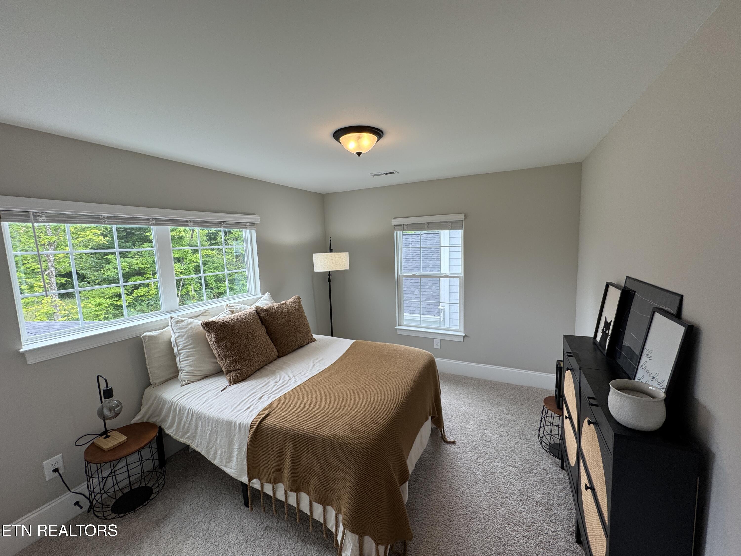 1610 Spring Berry Lane Knoxville TN 37924