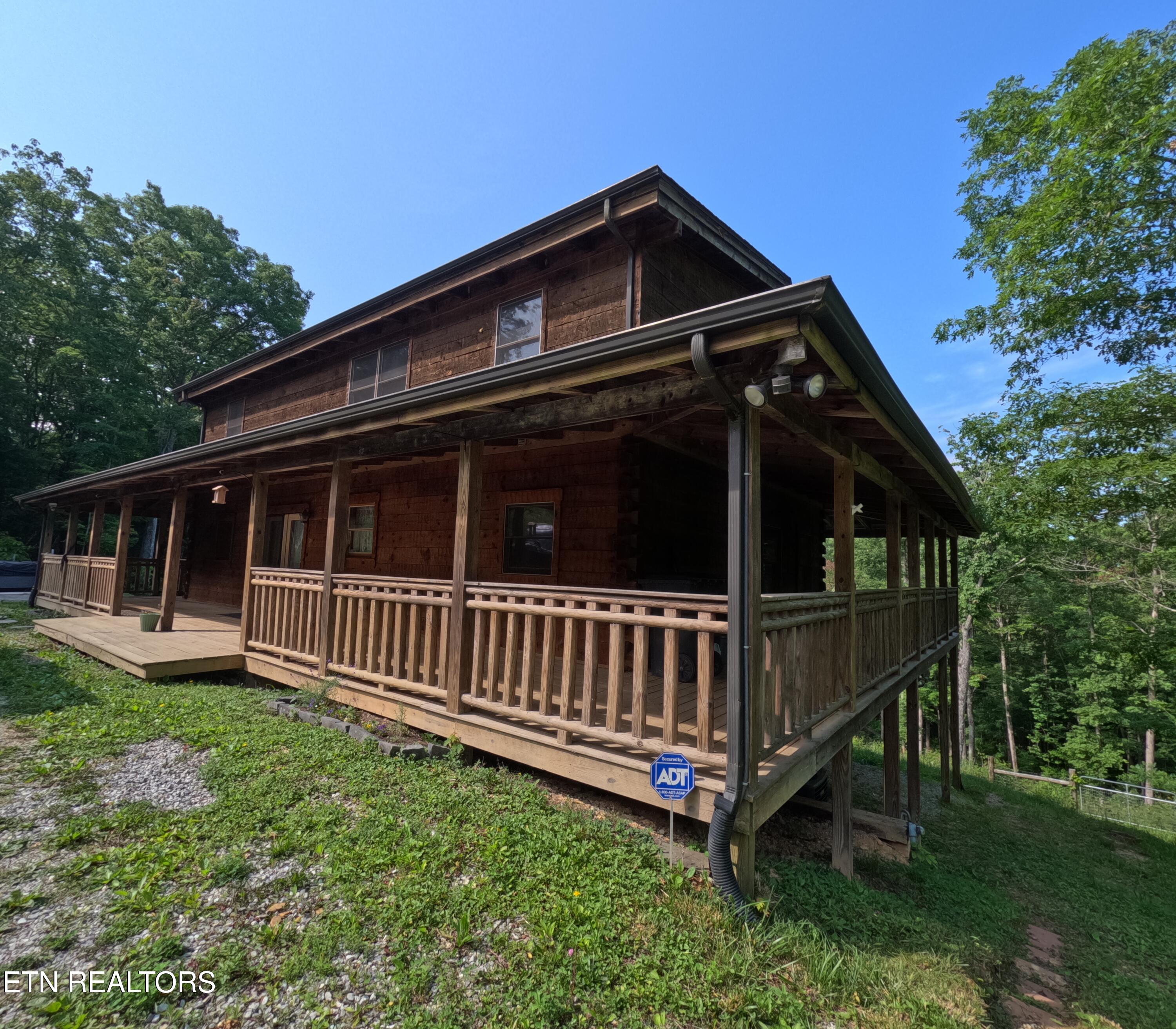 731 John J Smith Road Oneida TN 37841
