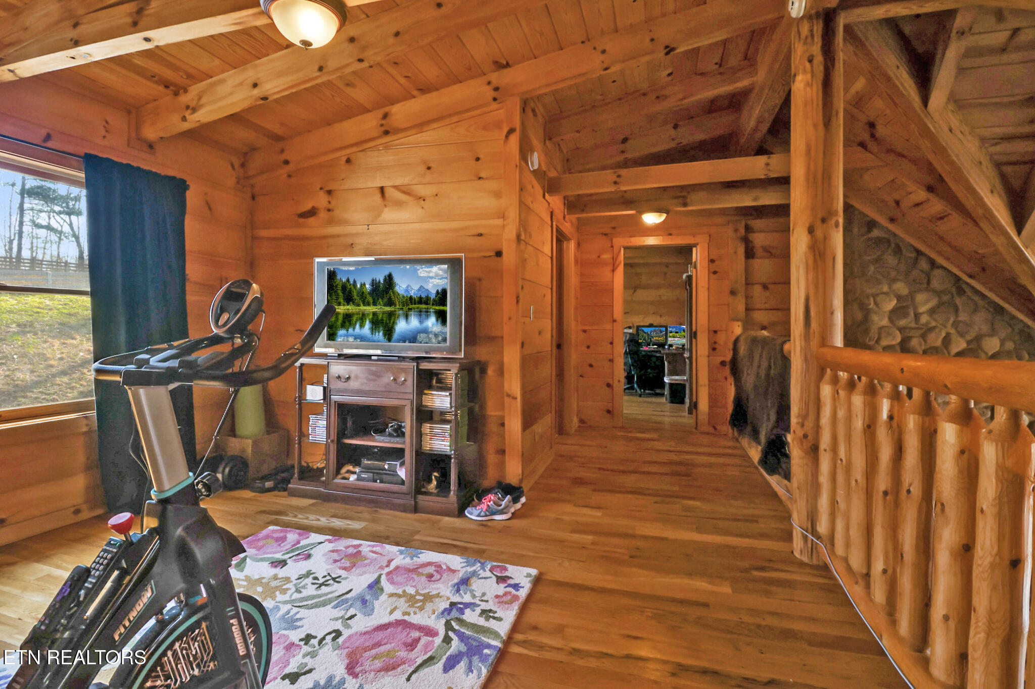 731 John J Smith Road Oneida TN 37841