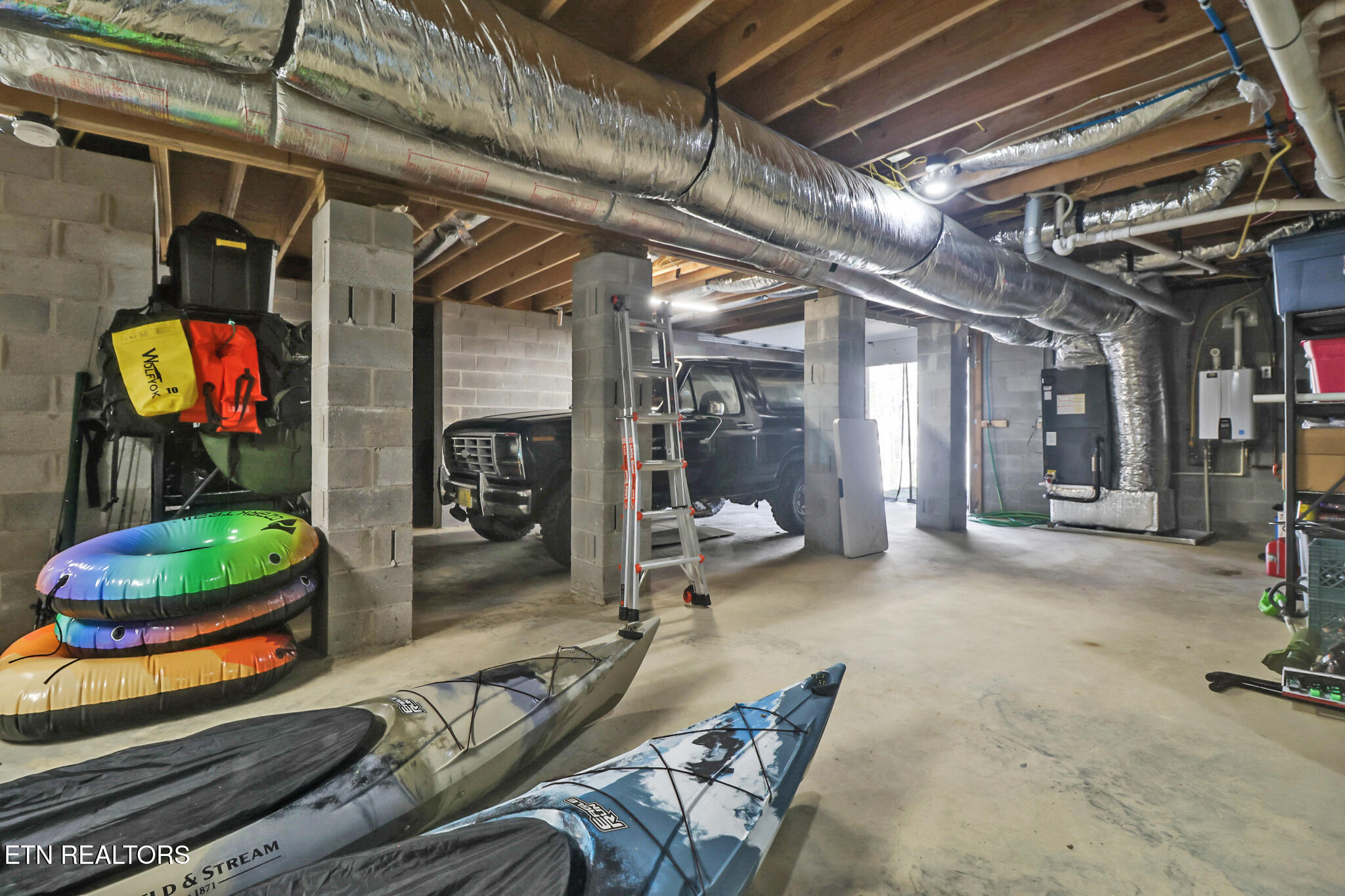 731 John J Smith Road Oneida TN 37841