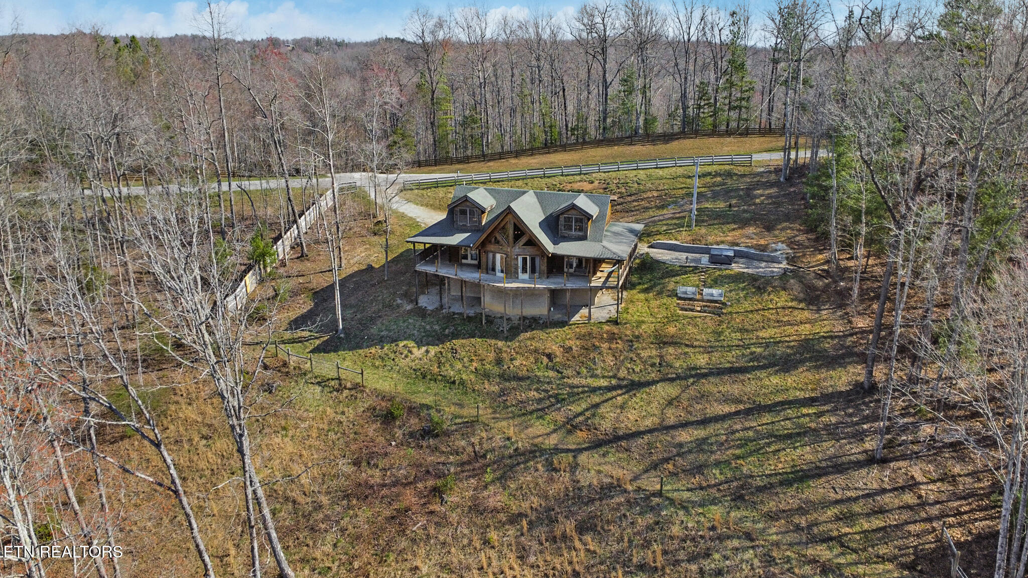 731 John J Smith Road Oneida TN 37841