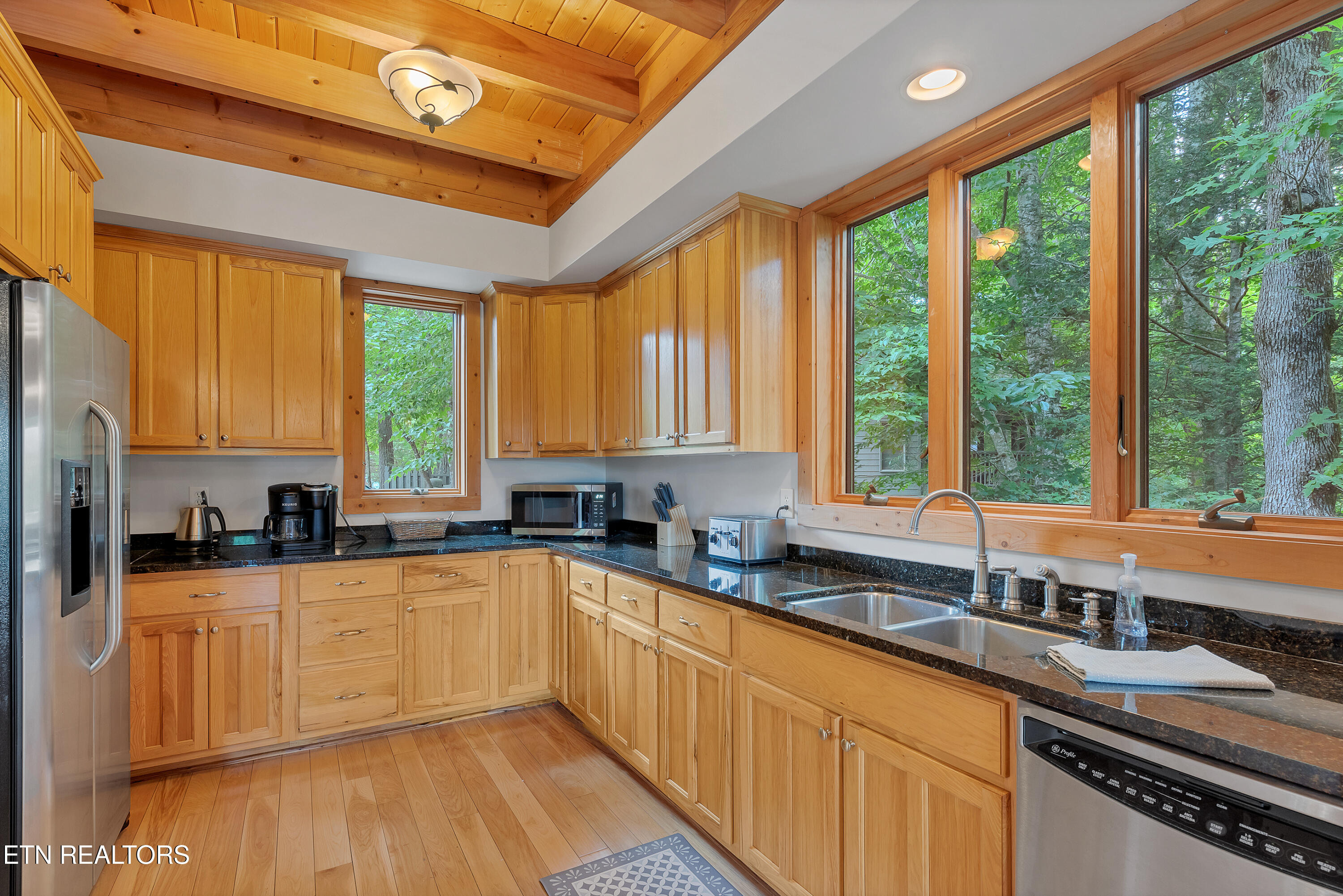 374 Laurel Road Townsend TN 37882