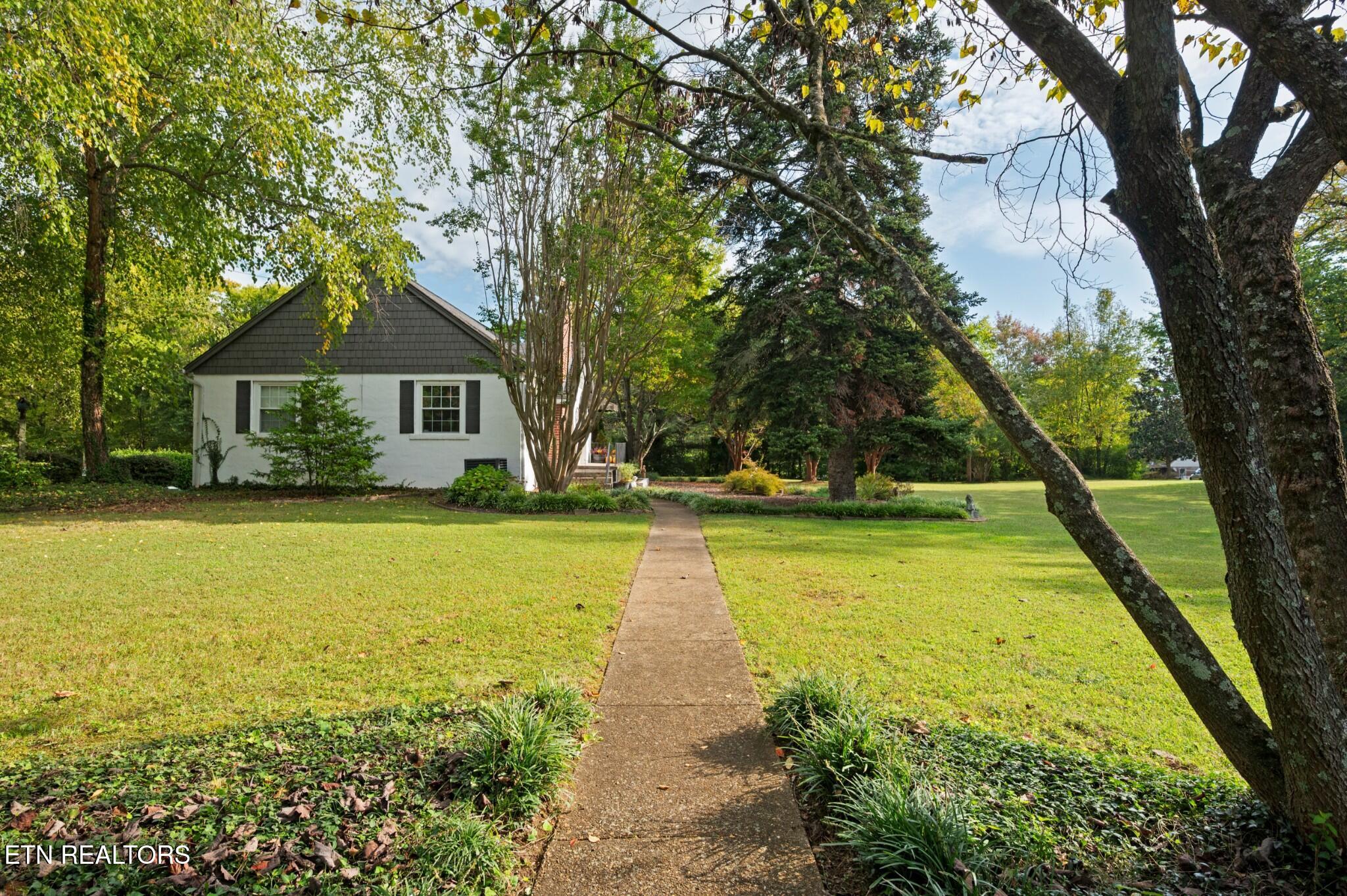 1103 Cedar Lane Knoxville TN 37912