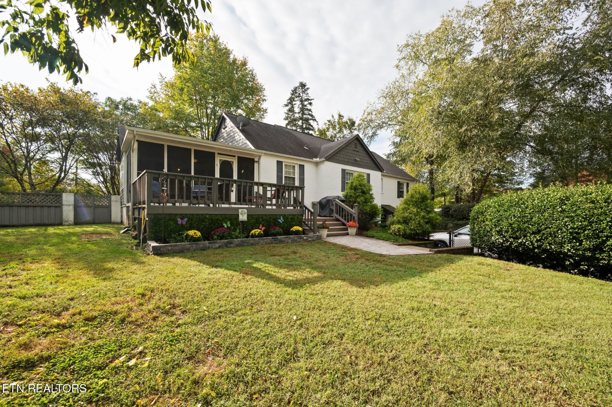 1103 Cedar Lane Knoxville TN 37912