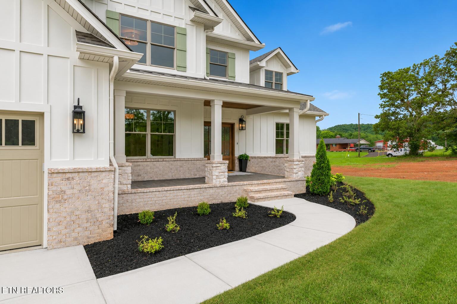 104 Cozy Manor Way Clinton TN 37716
