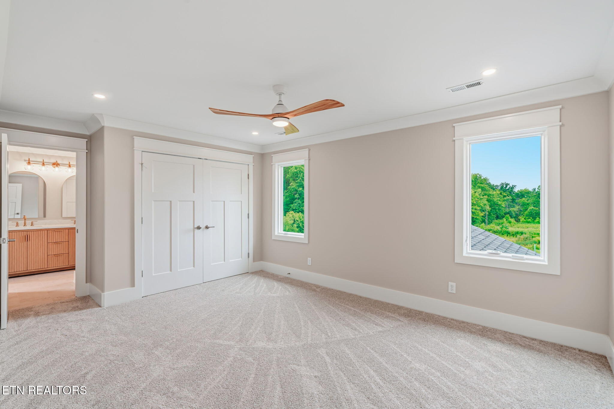 104 Cozy Manor Way Clinton TN 37716