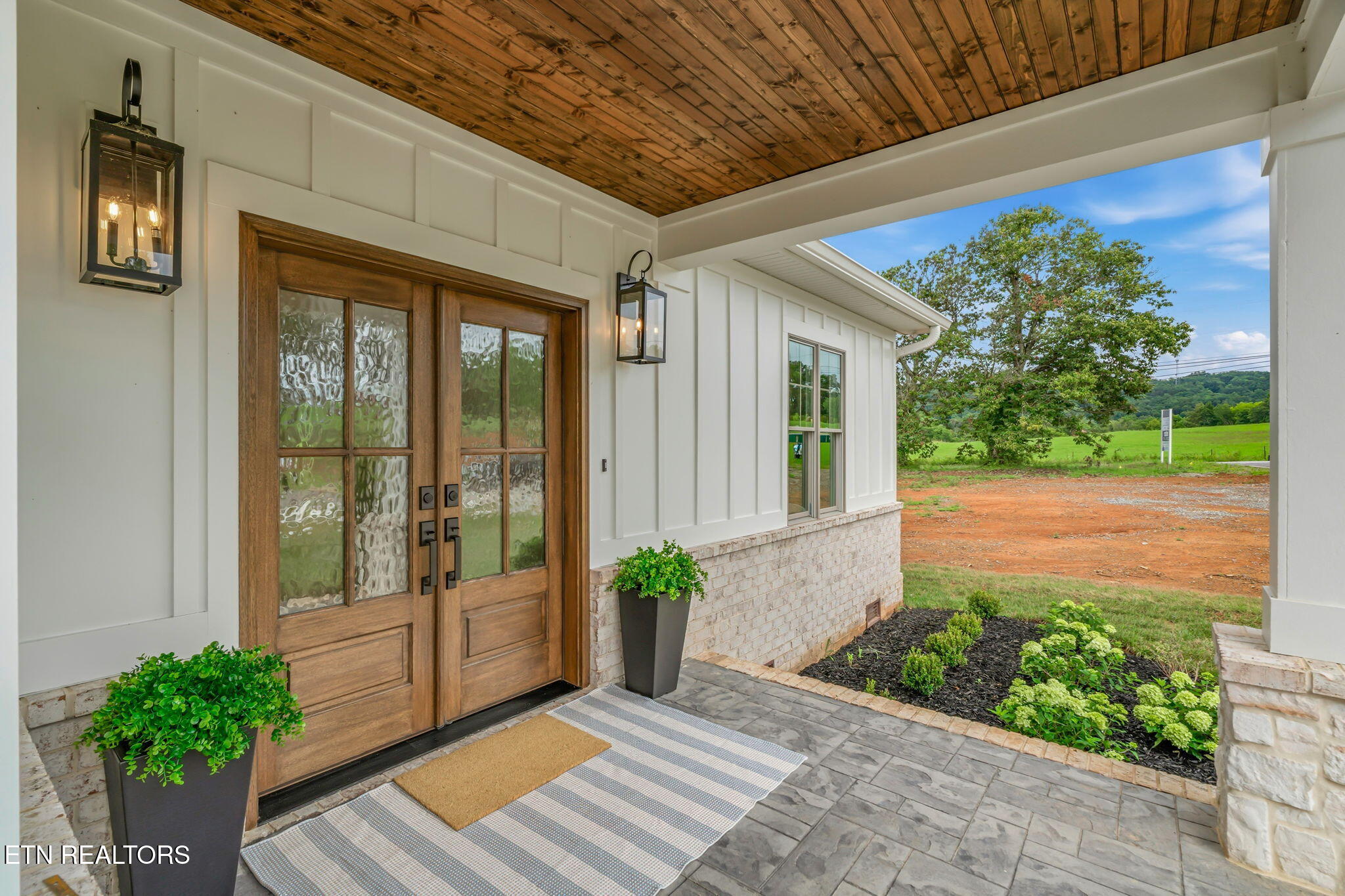 104 Cozy Manor Way Clinton TN 37716