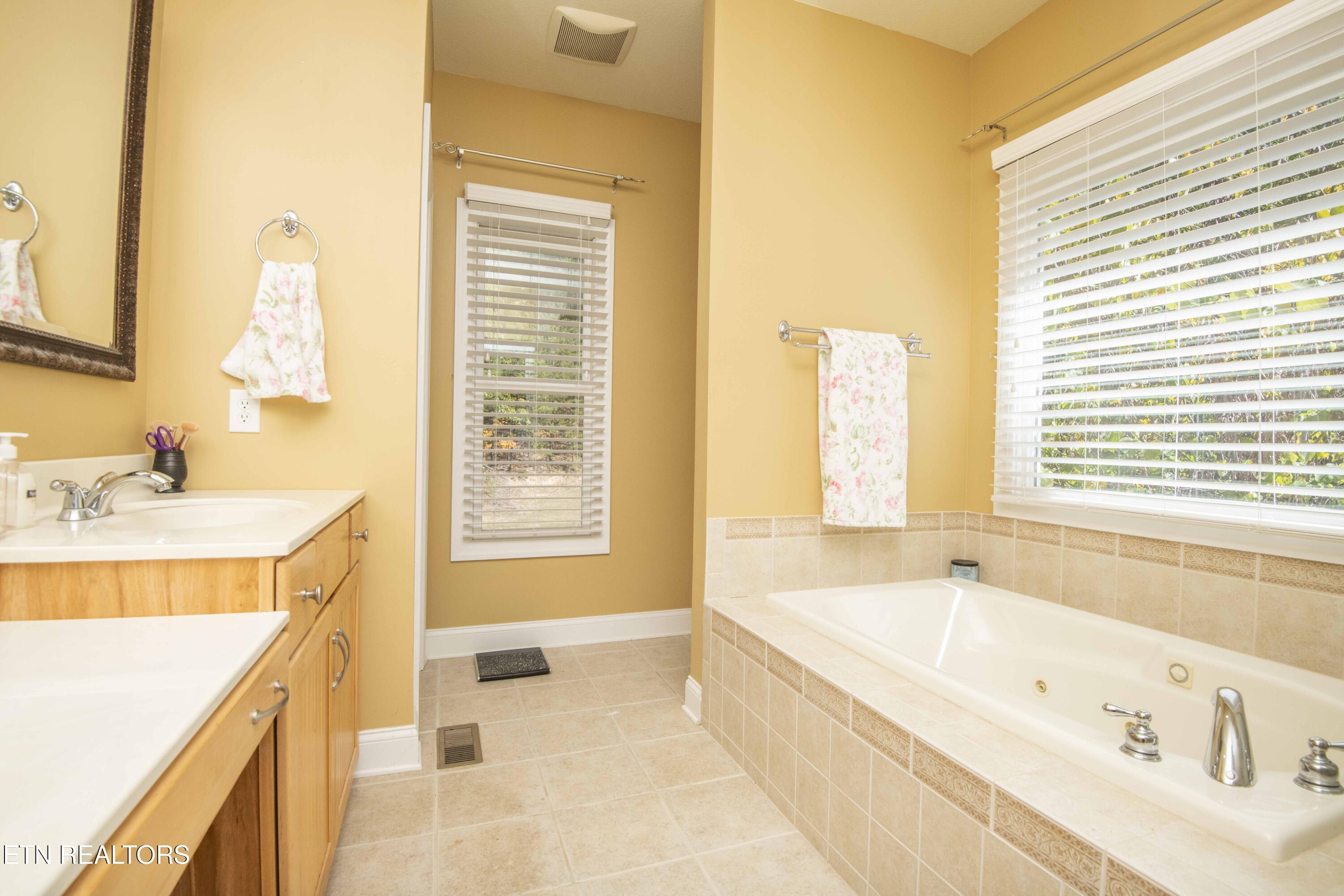 3814 Chilhowee Trail Maryville TN 37803