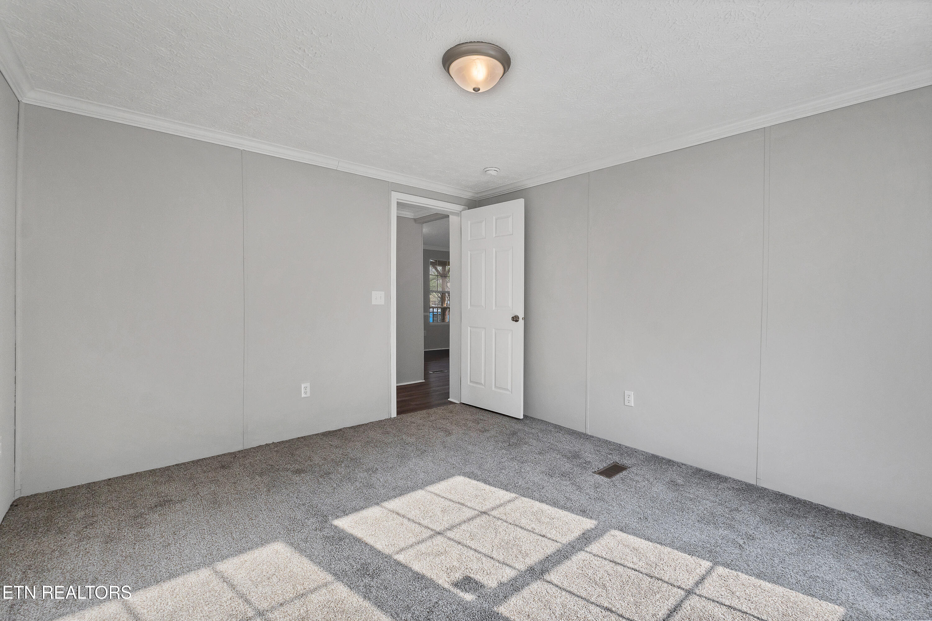 714 S Kingston Avenue Rockwood TN 37854