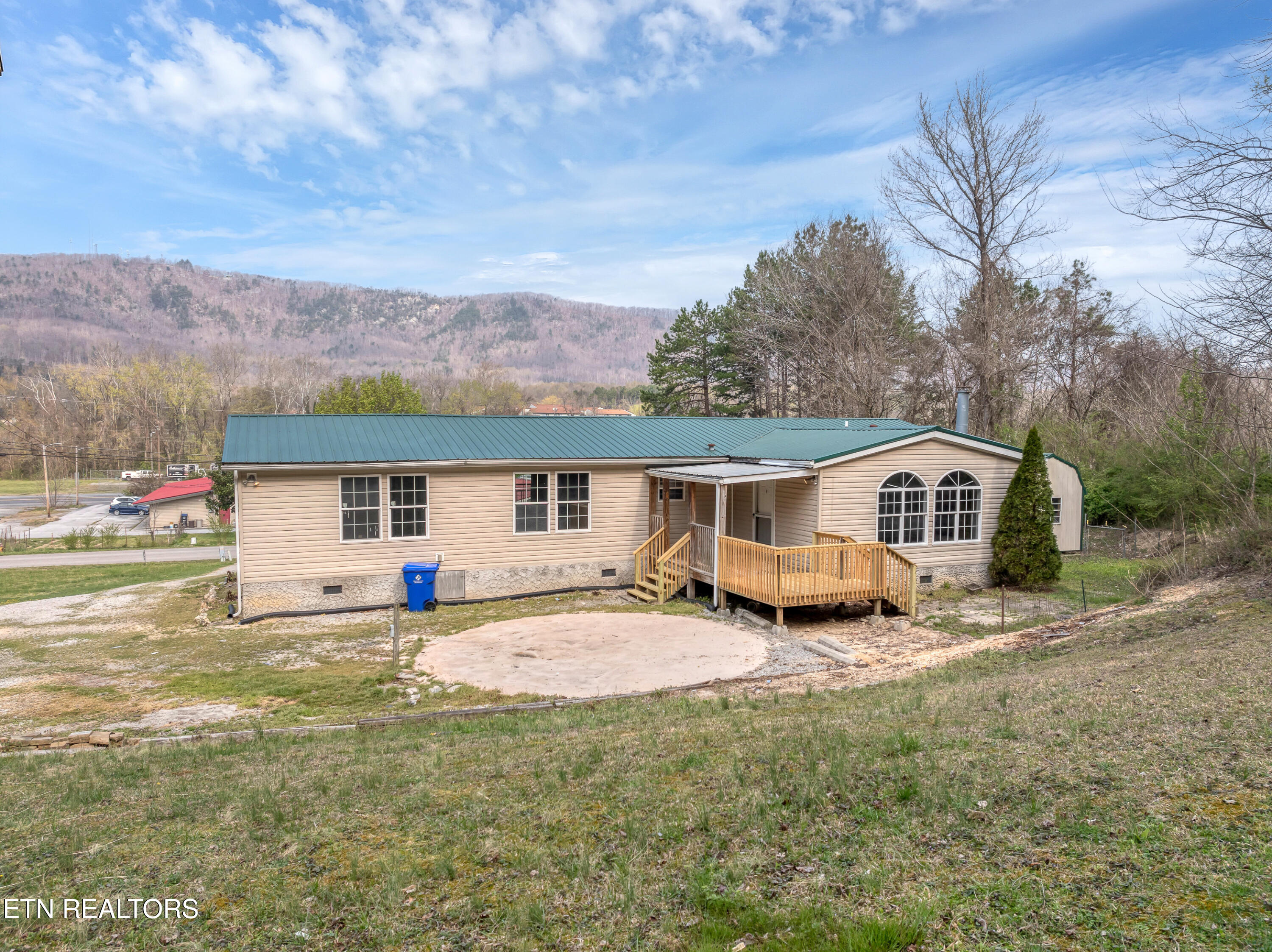 714 S Kingston Avenue Rockwood TN 37854