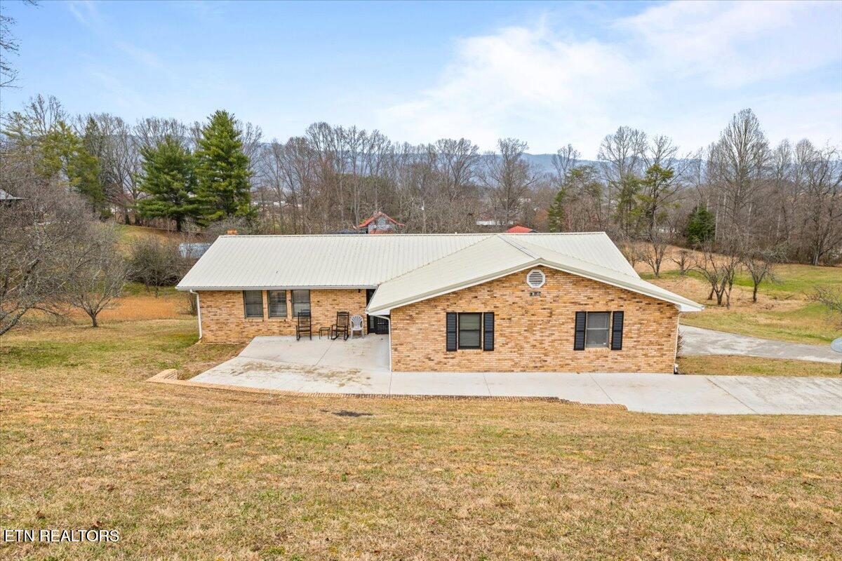 261 Lance Lane Lafollette TN 37766